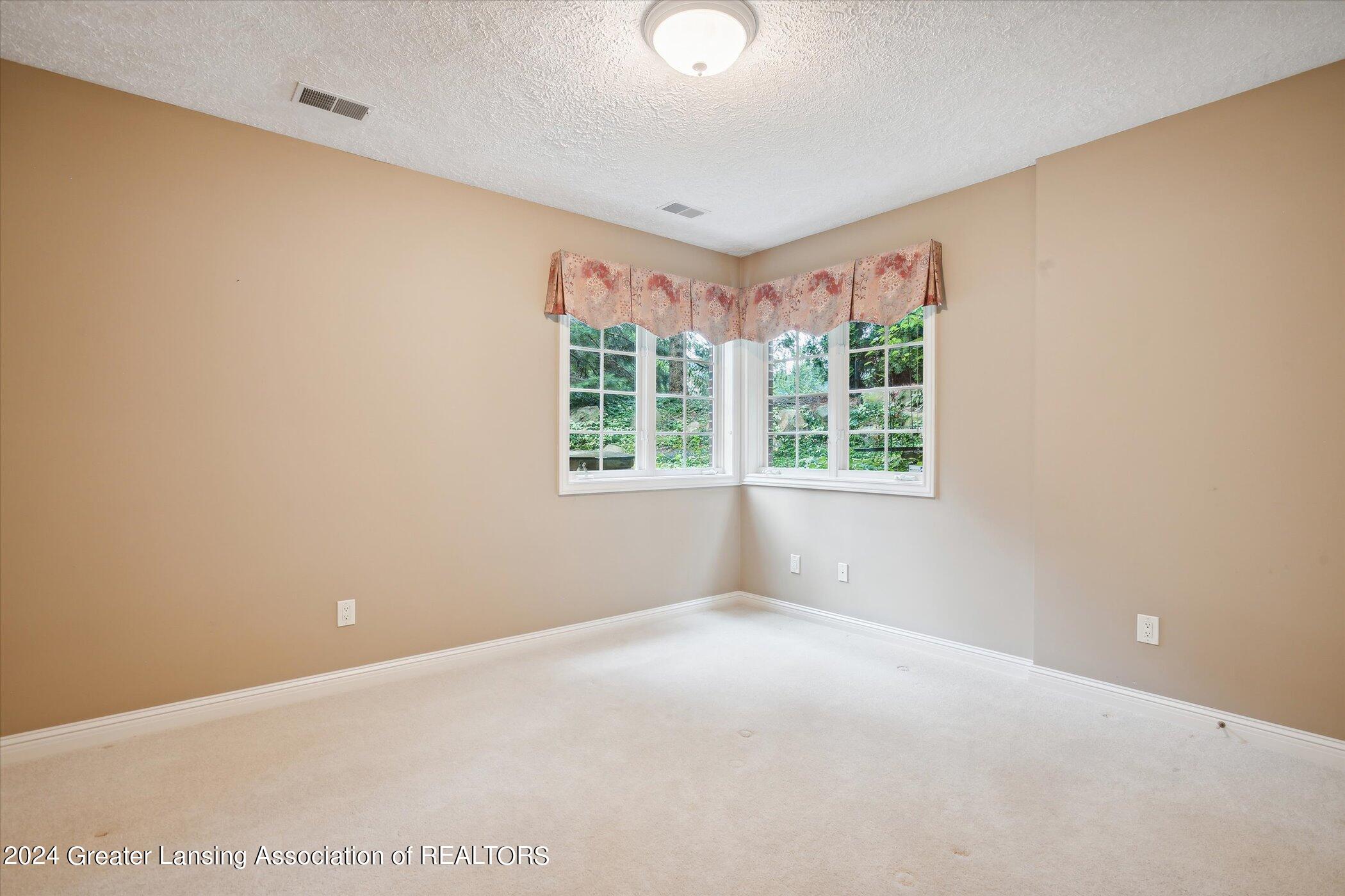 3560 Autumnwood Lane