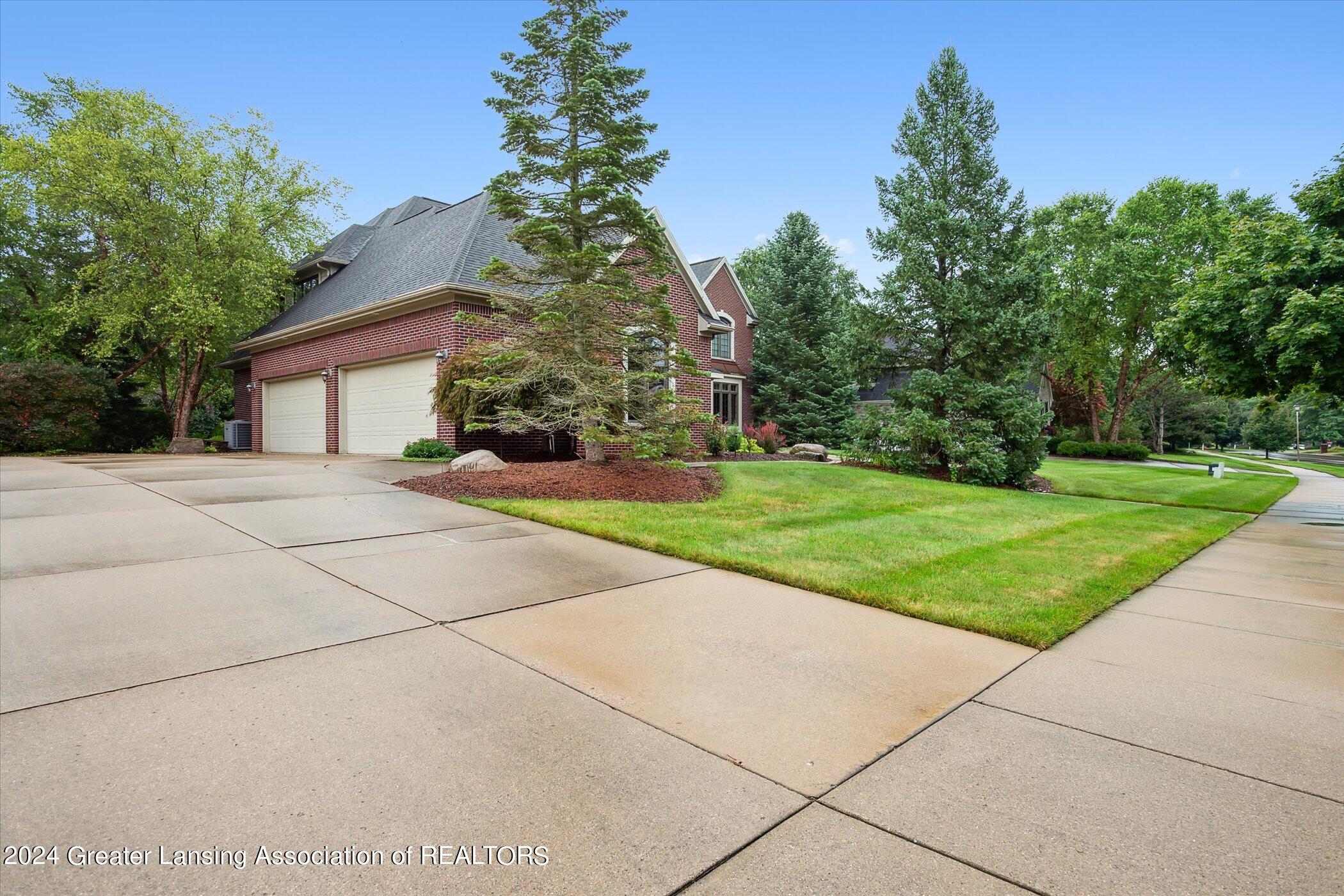 3560 Autumnwood Lane