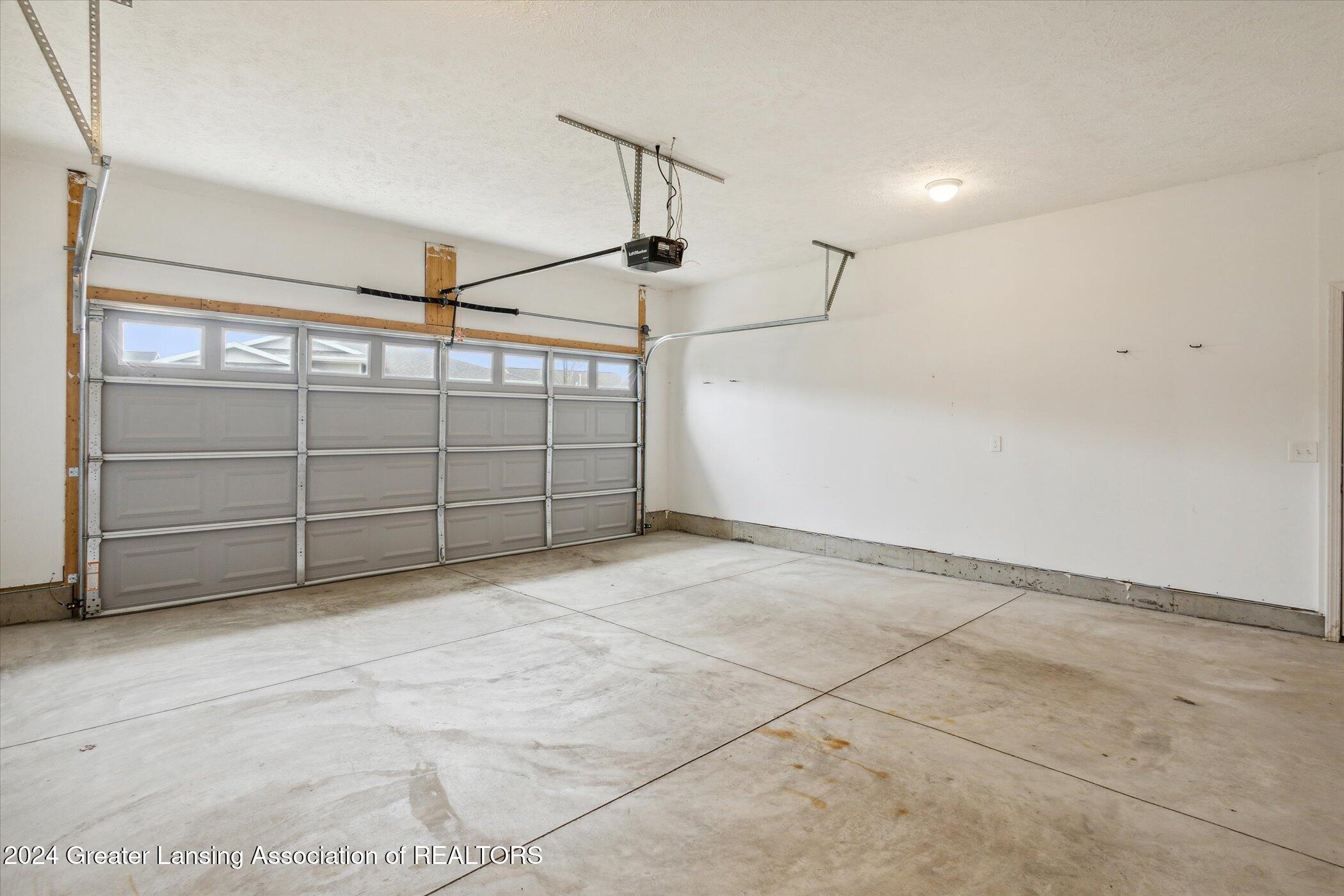 3981 Mustang Road