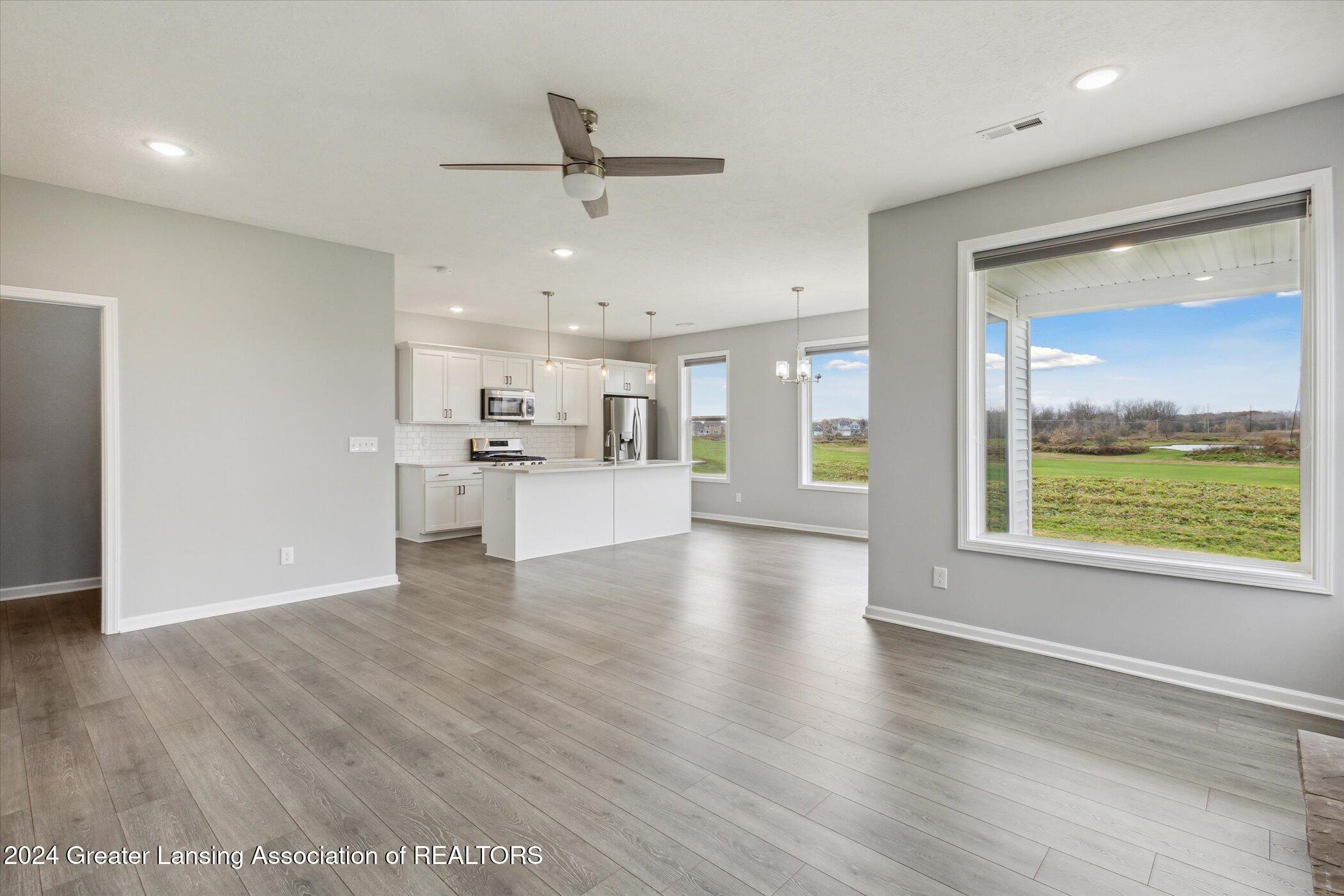 3981 Mustang Road