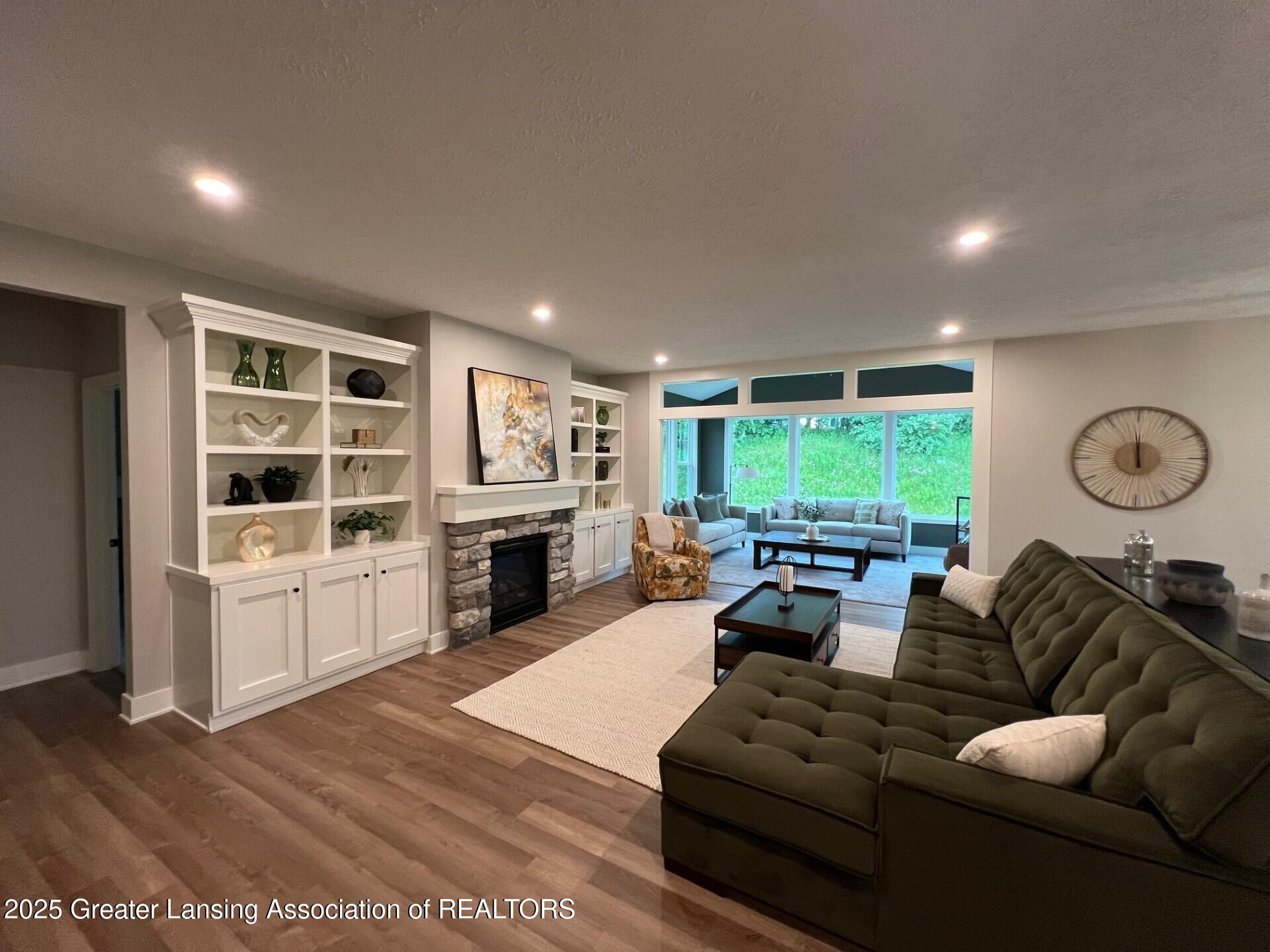 6097 Southridge Road