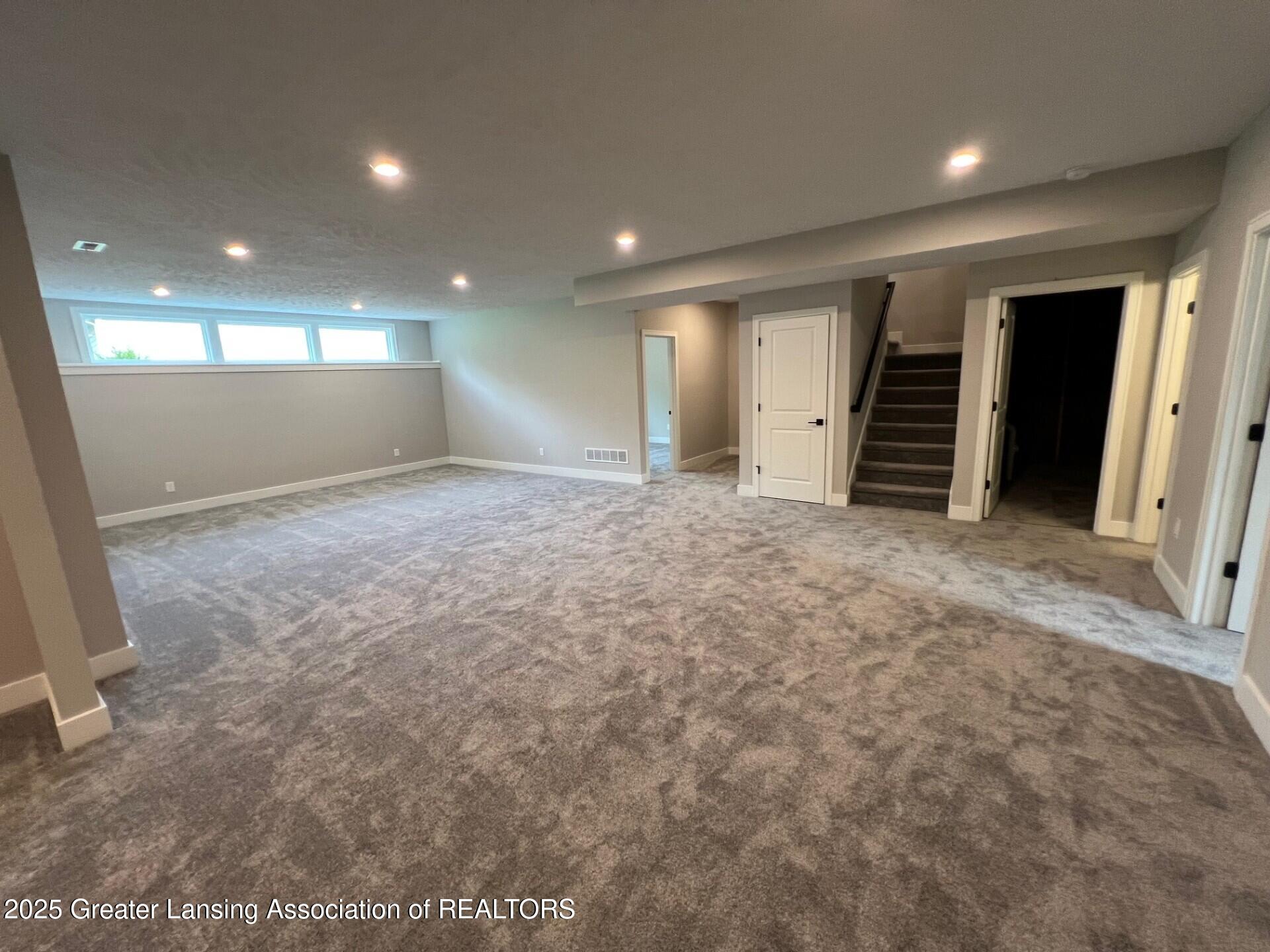 6097 Southridge Road