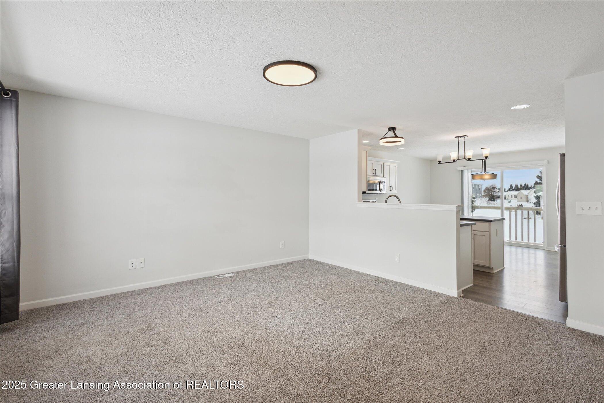 3916 Quarterhorse Road