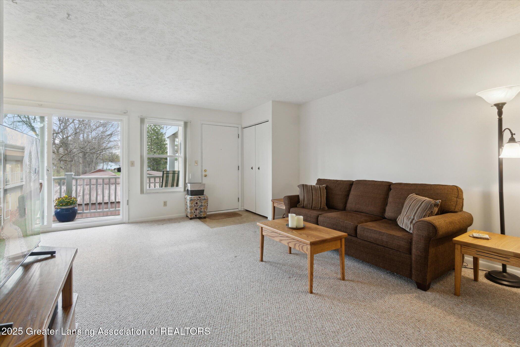 2034 Hamilton Road, 206