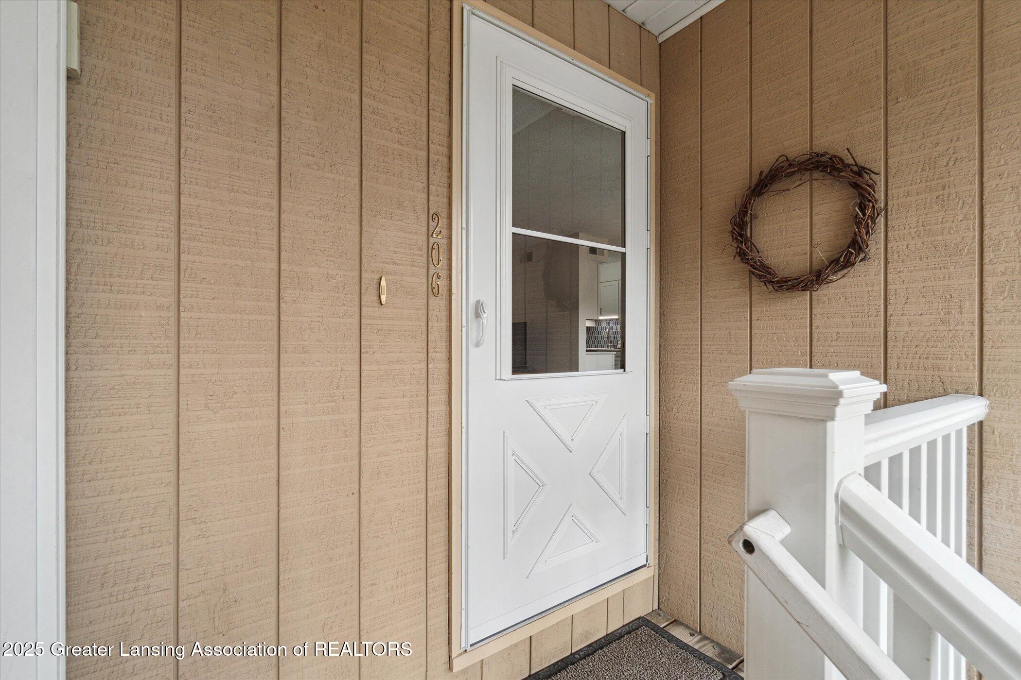 2034 Hamilton Road, 206