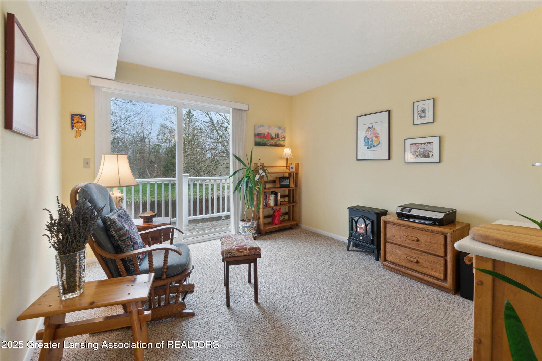 2034 Hamilton Road, 206