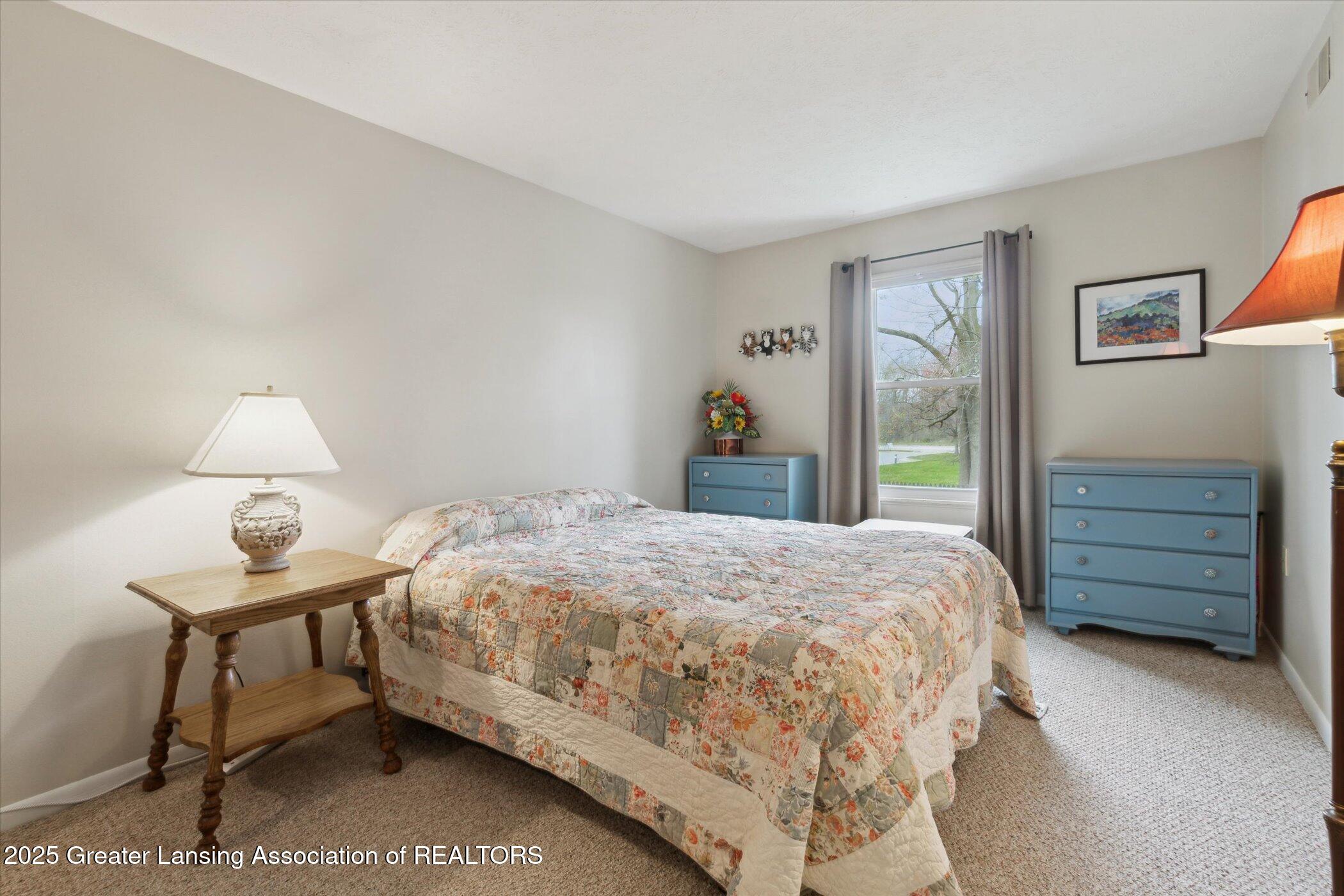 2034 Hamilton Road, 206