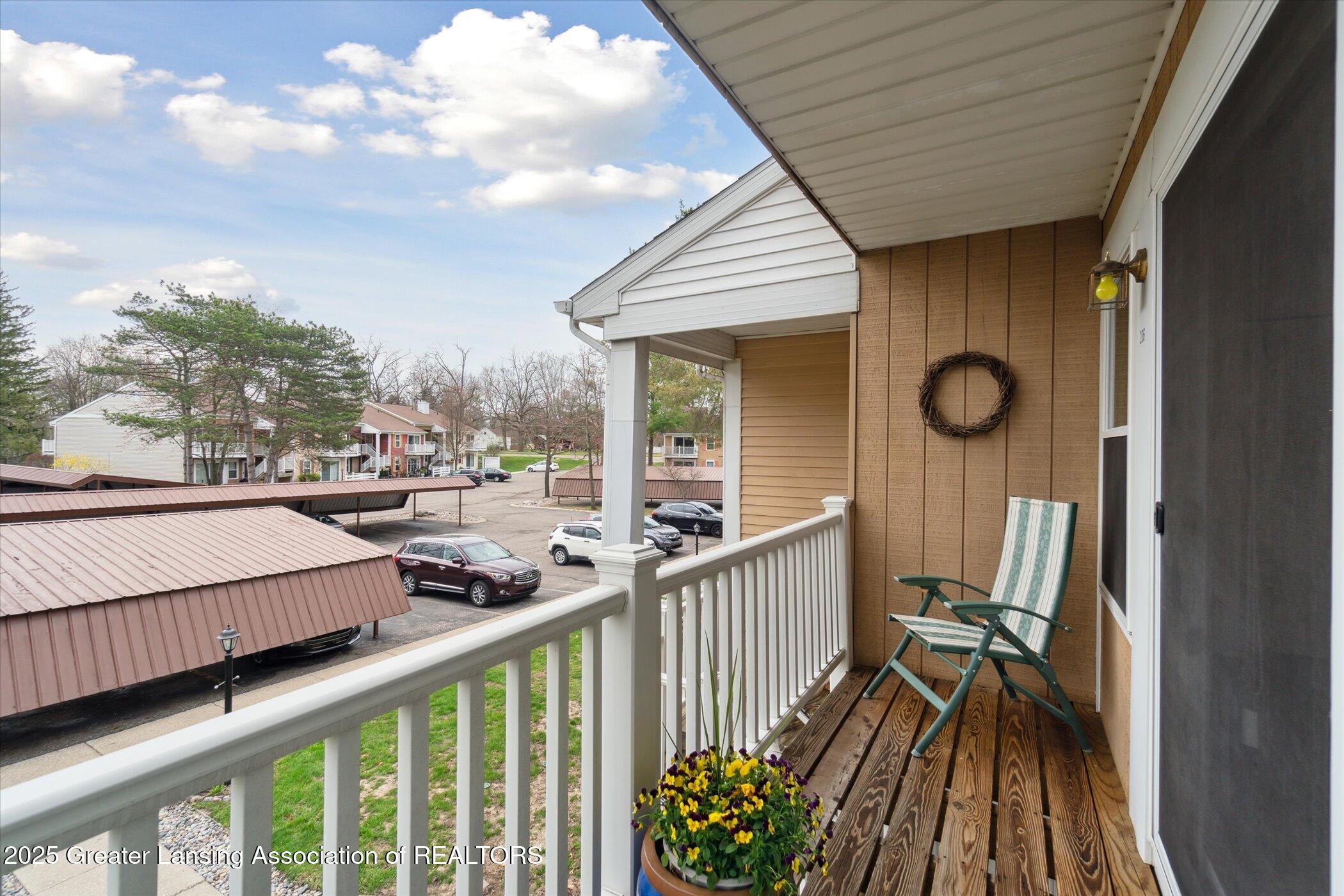 2034 Hamilton Road, 206