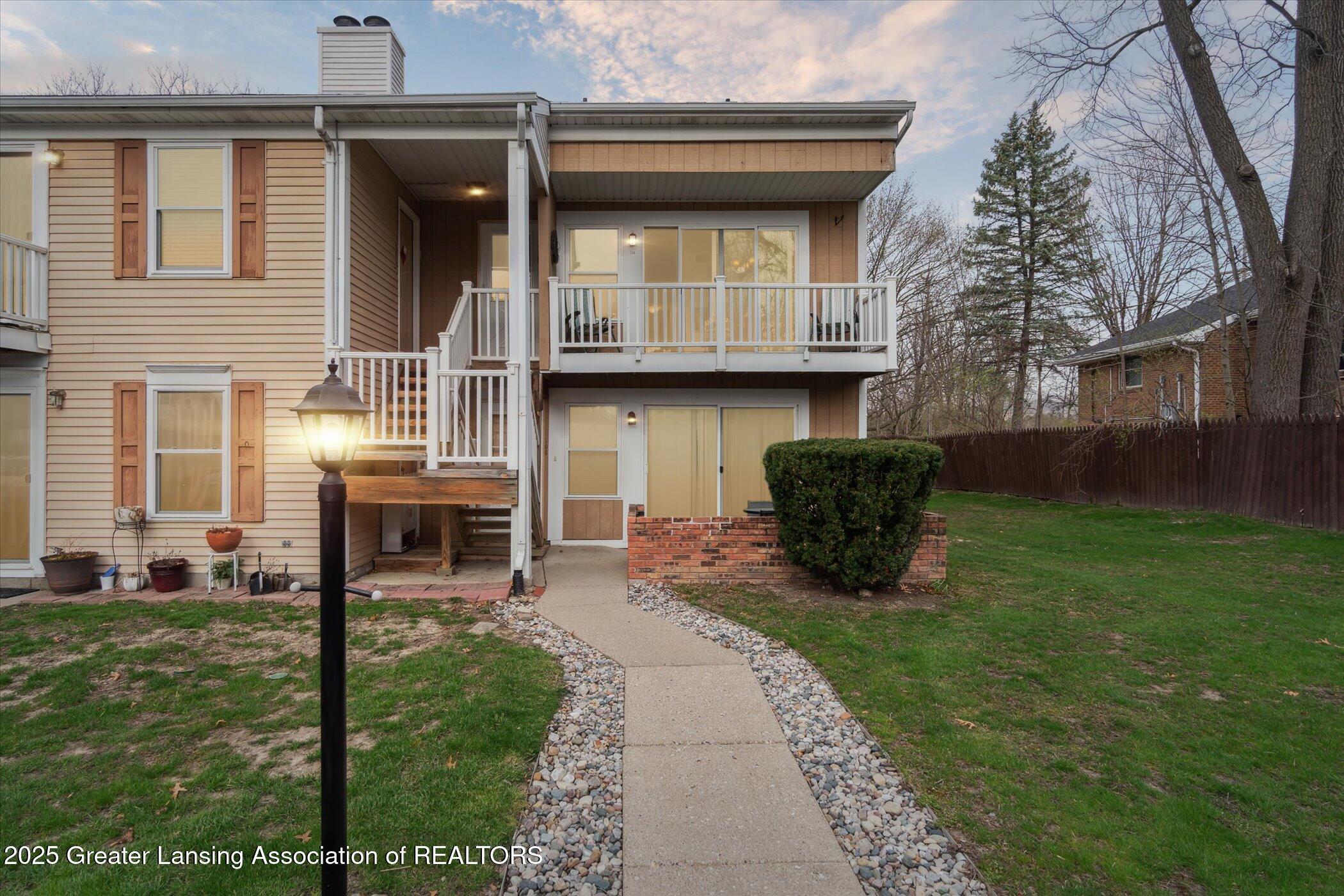 2034 Hamilton Road, 206