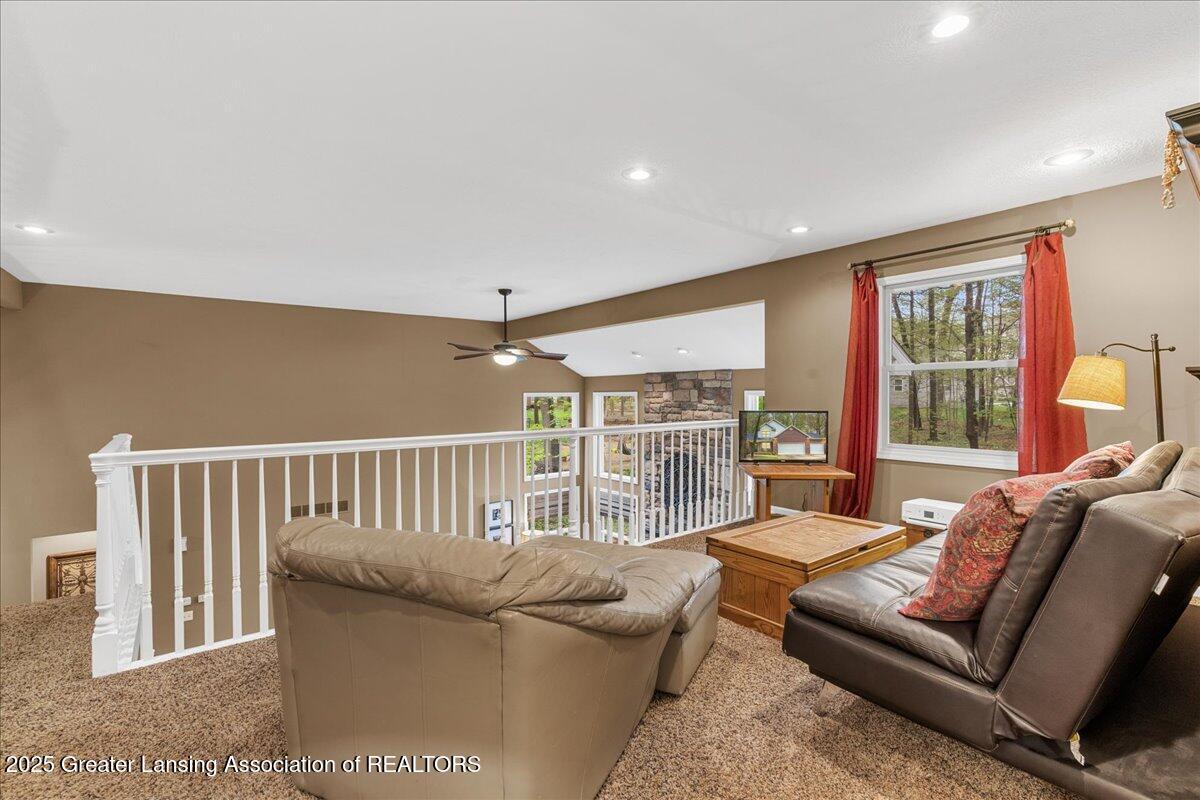 2506 Julie Way