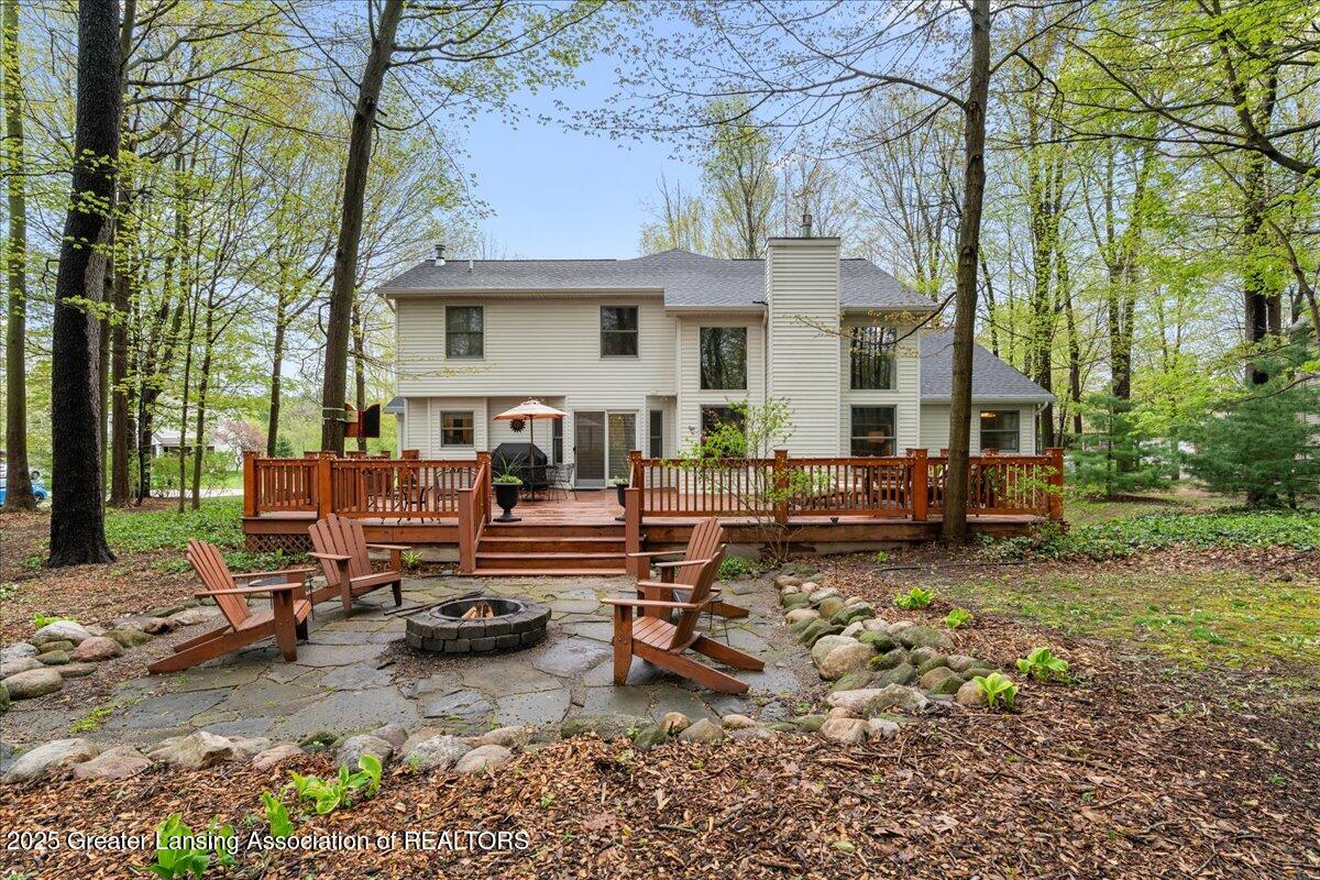 2506 Julie Way