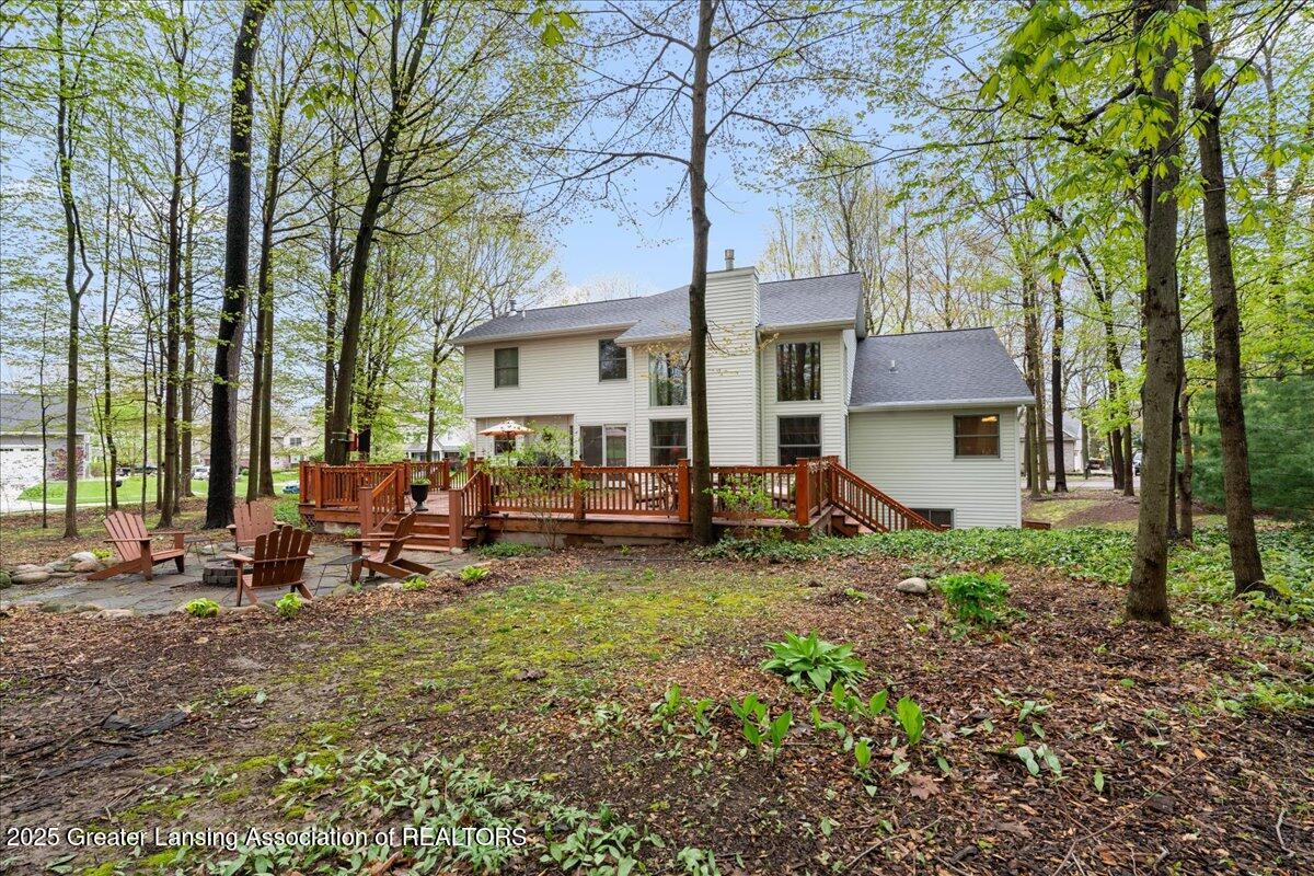 2506 Julie Way