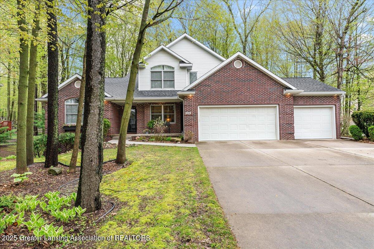 2506 Julie Way