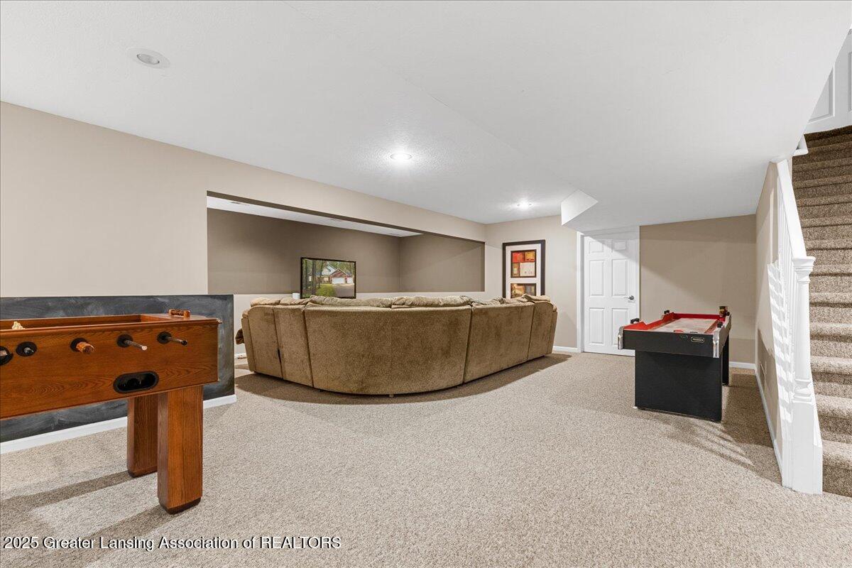 2506 Julie Way