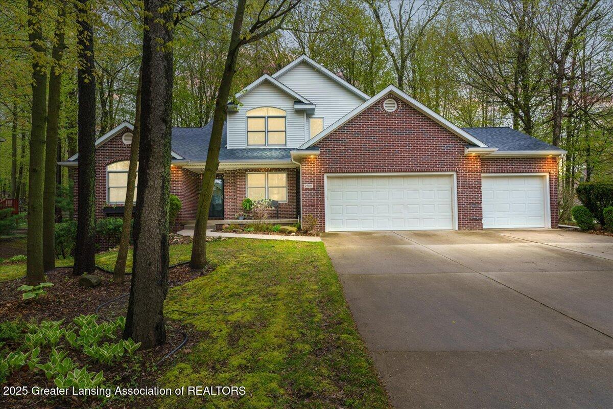 2506 Julie Way