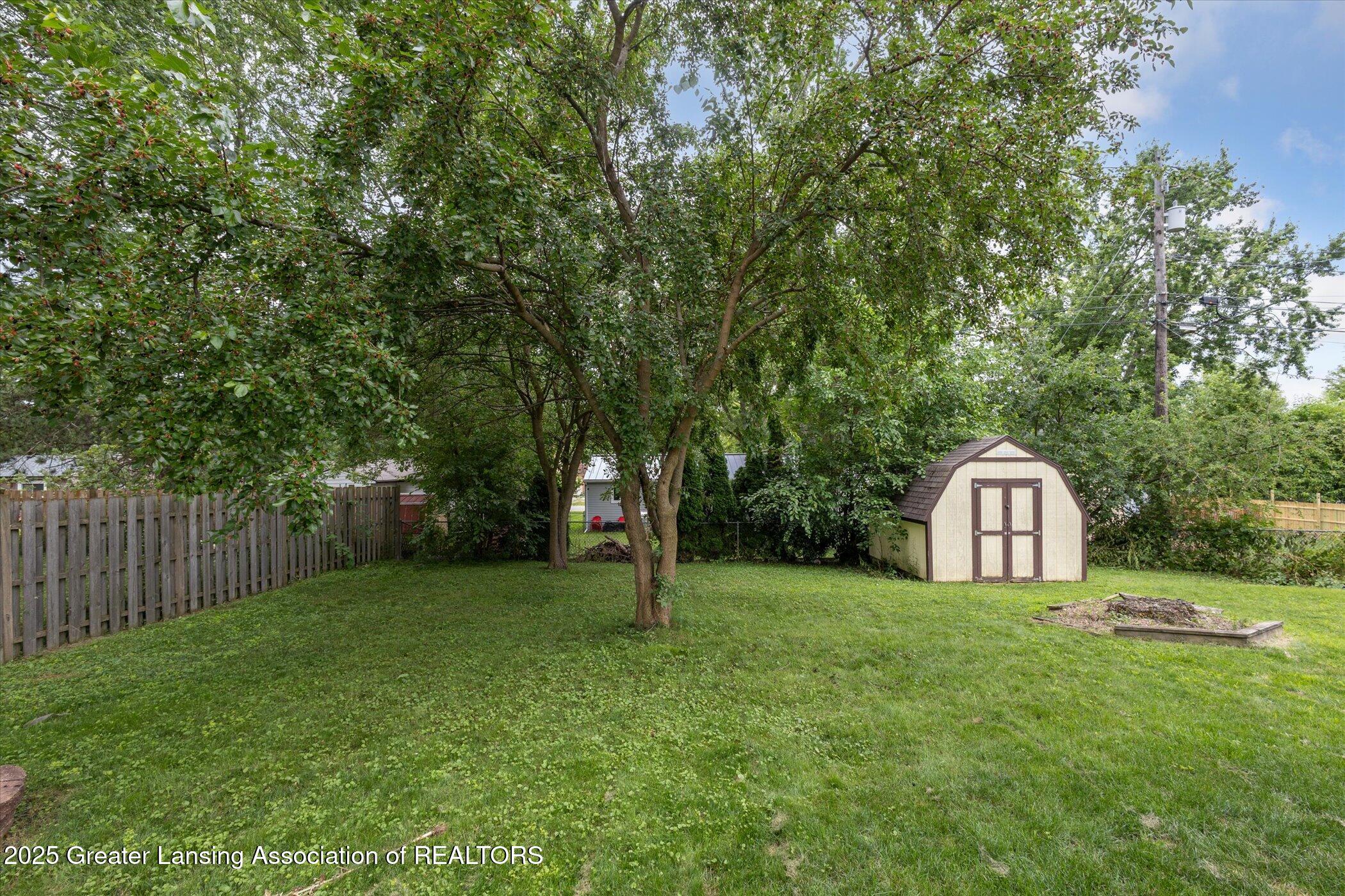 4377 Rexford Avenue
