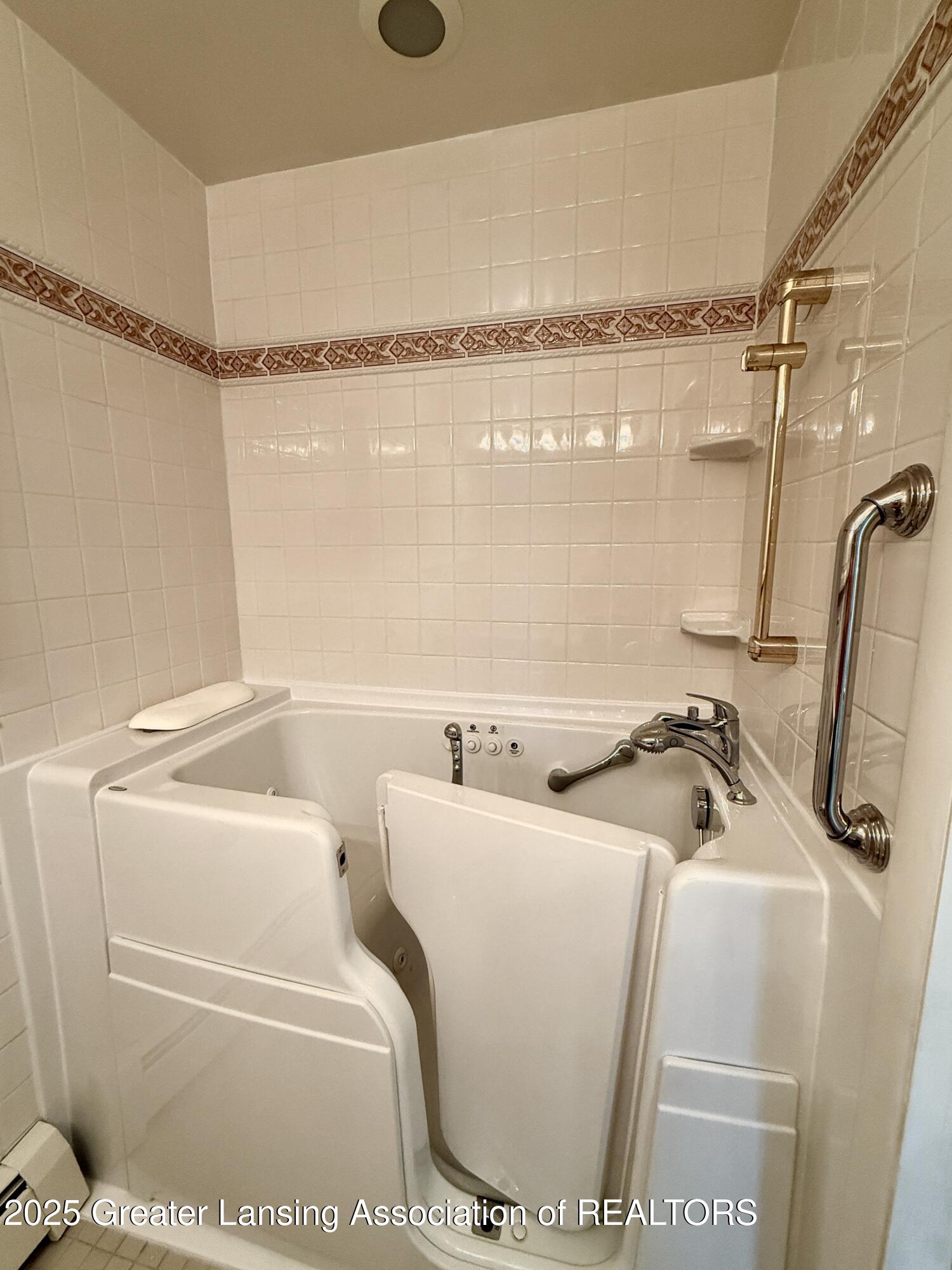 12664 Rambler Road, DeWitt