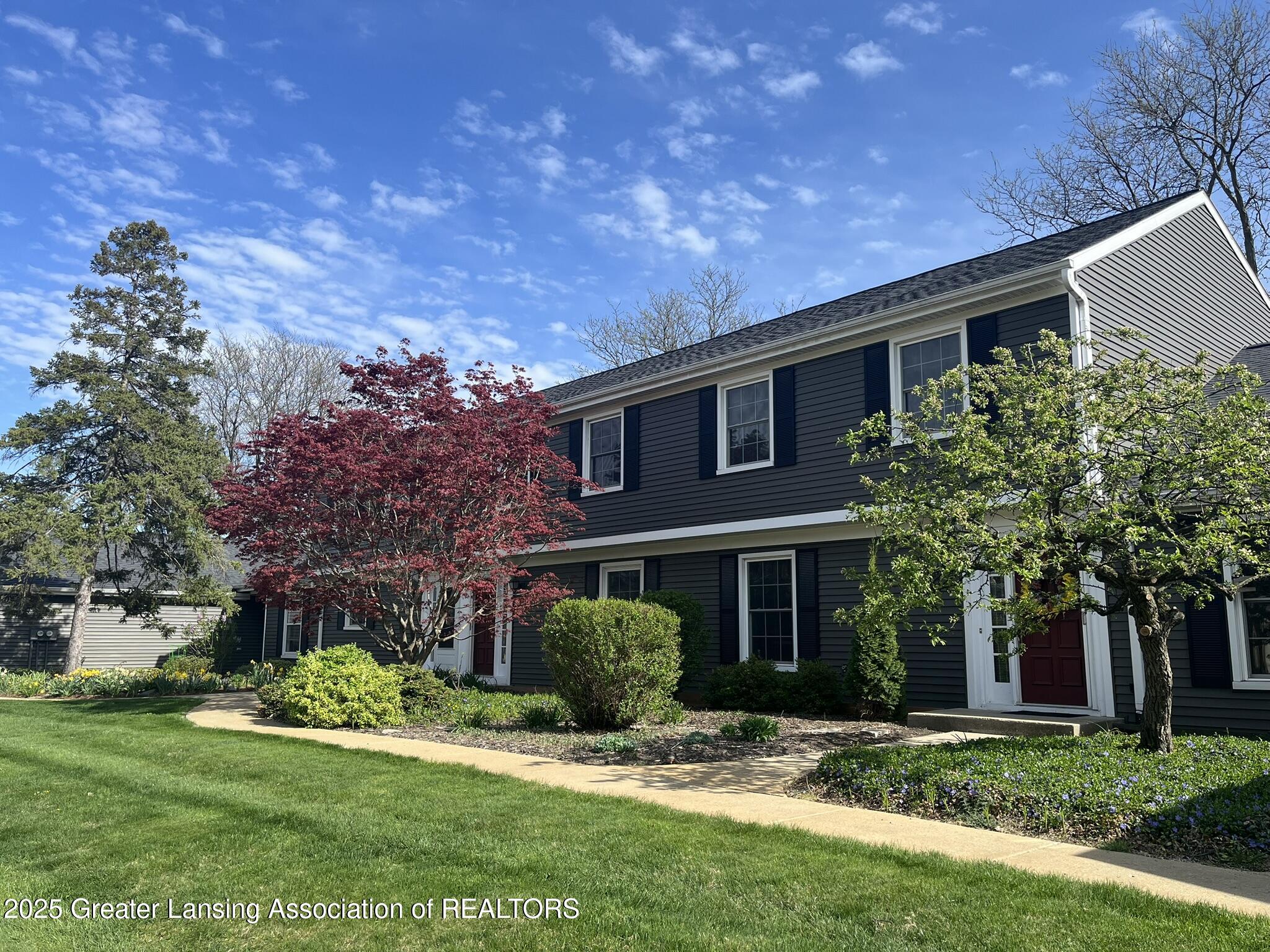 1425 E Lakeside Drive