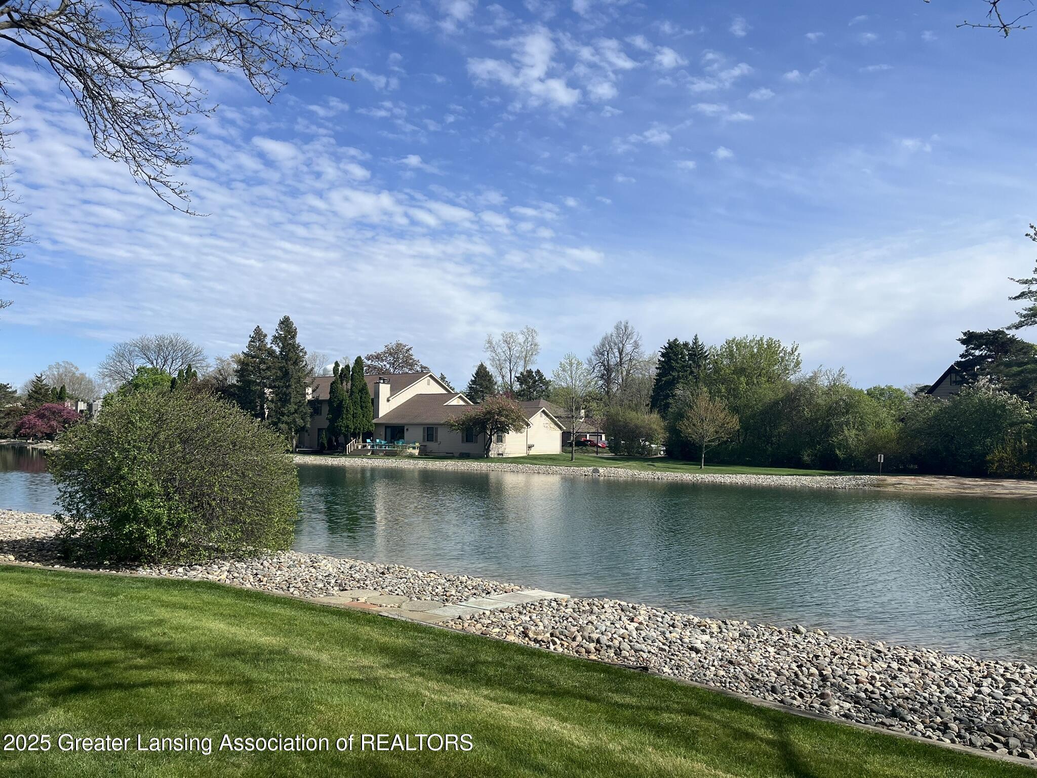 1425 E Lakeside Drive