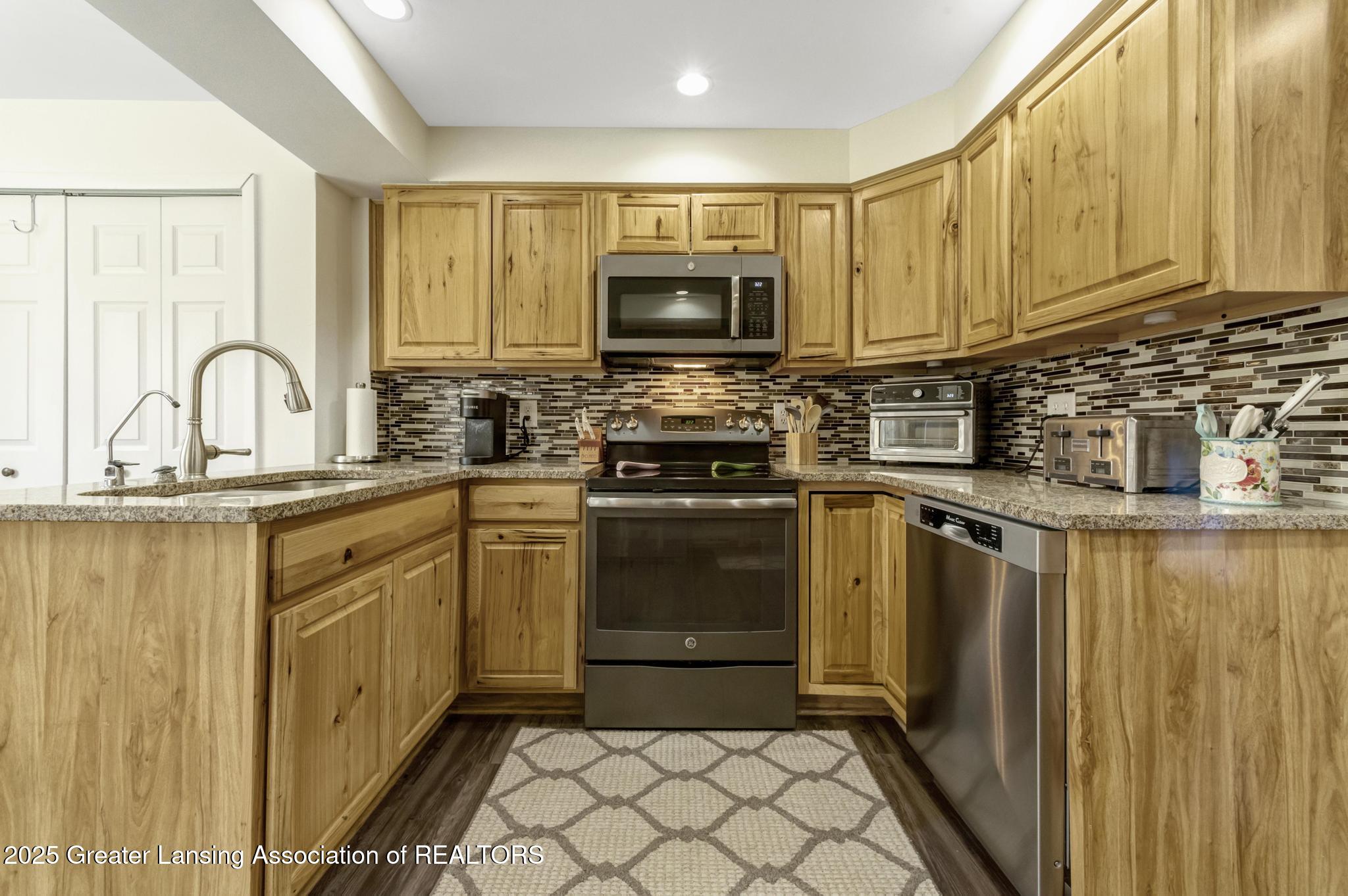 175 Templar Avenue