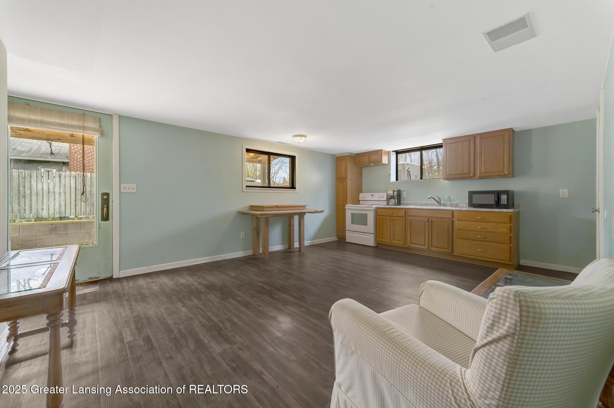 175 Templar Avenue