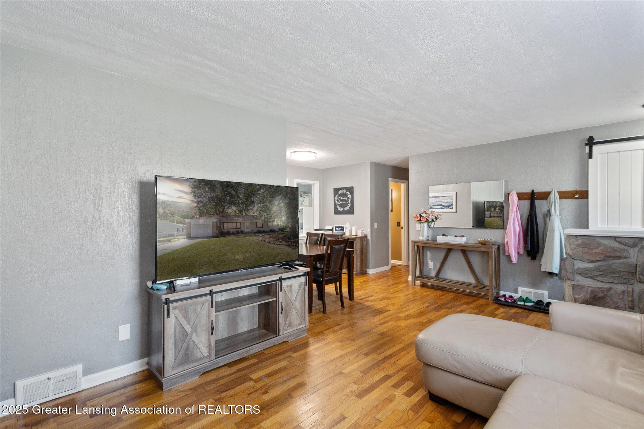 927 Dryer Farm Road