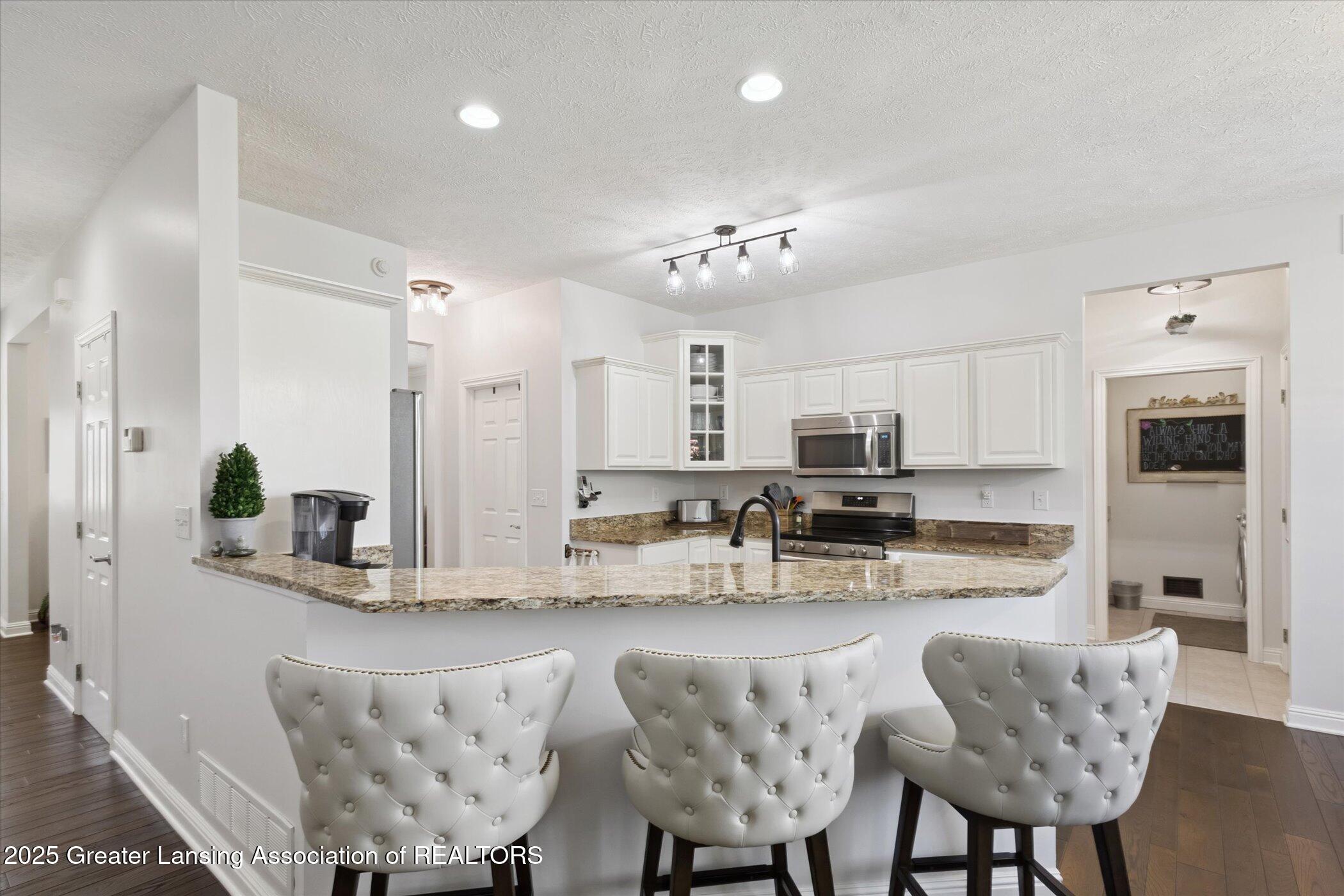 3219 Pinto Circle