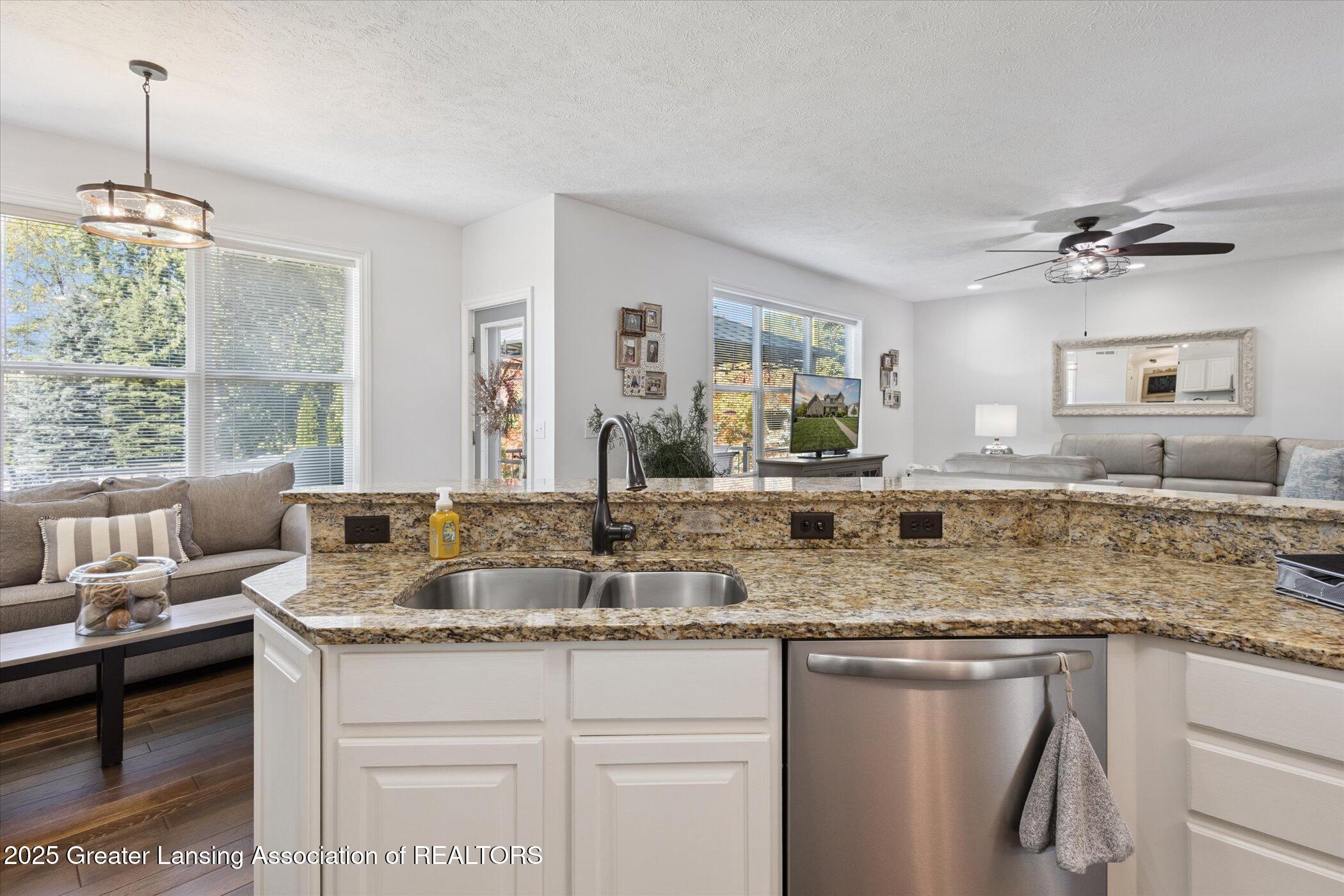 3219 Pinto Circle
