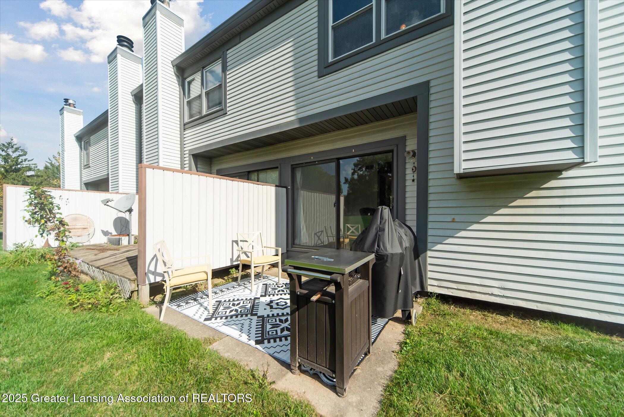 7441 Creekside Drive, 4