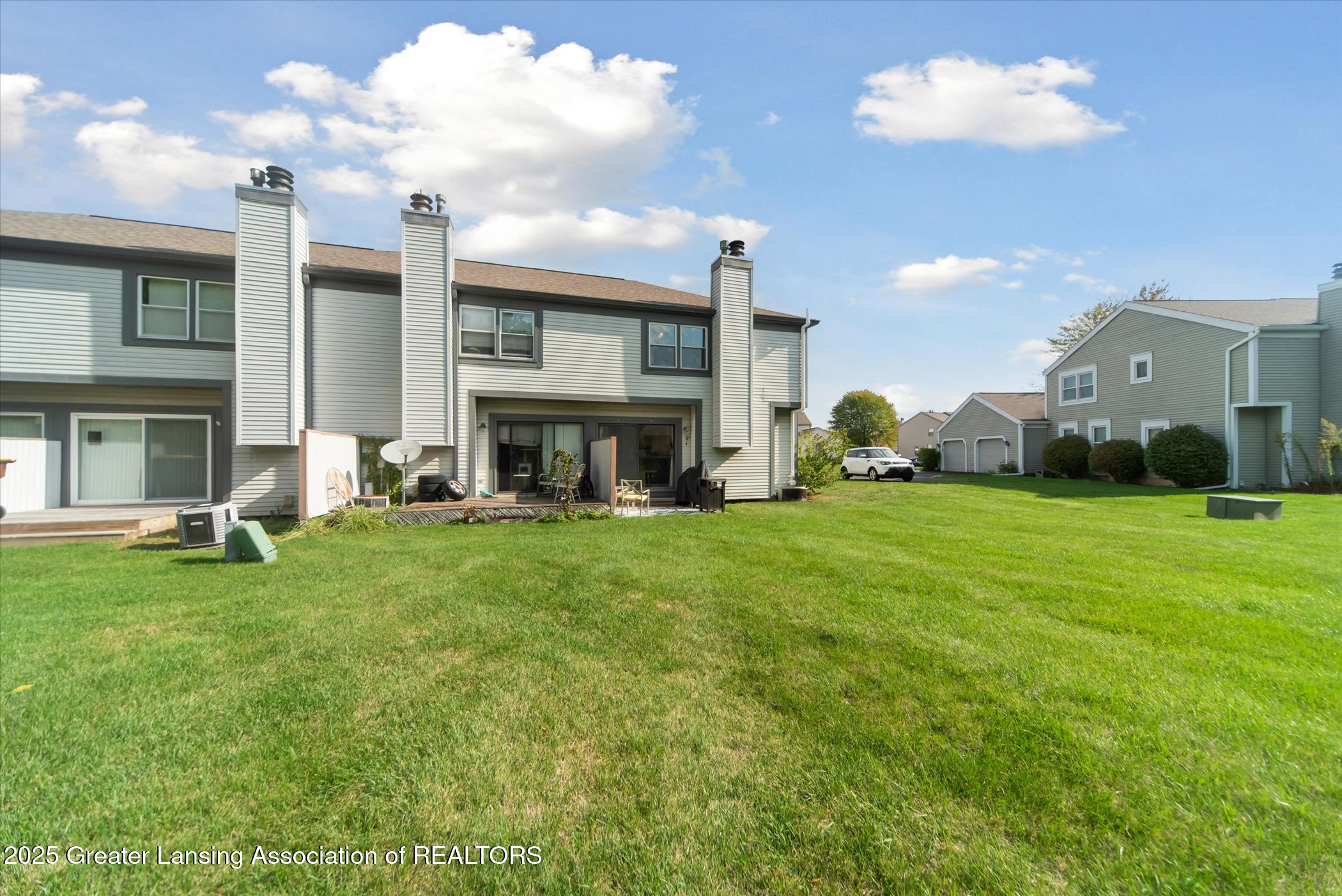 7441 Creekside Drive, 4