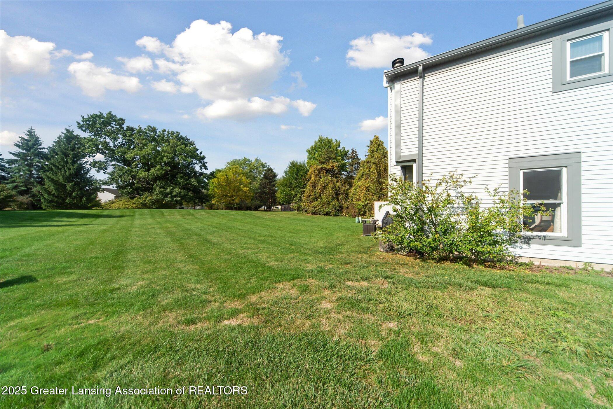 7441 Creekside Drive, 4