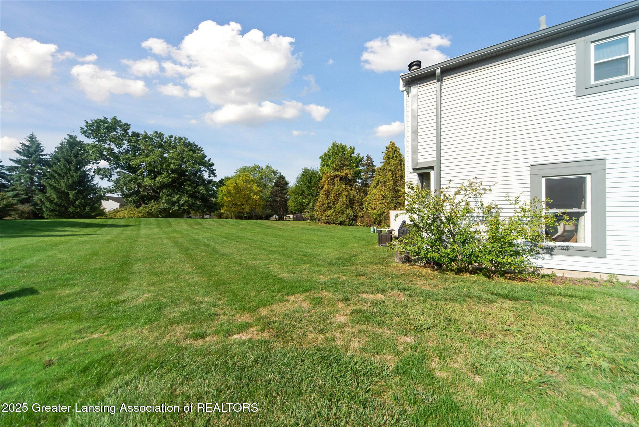 7441 Creekside Drive, 4