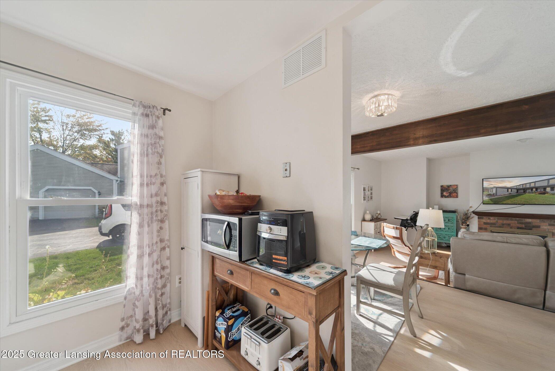 7441 Creekside Drive, 4