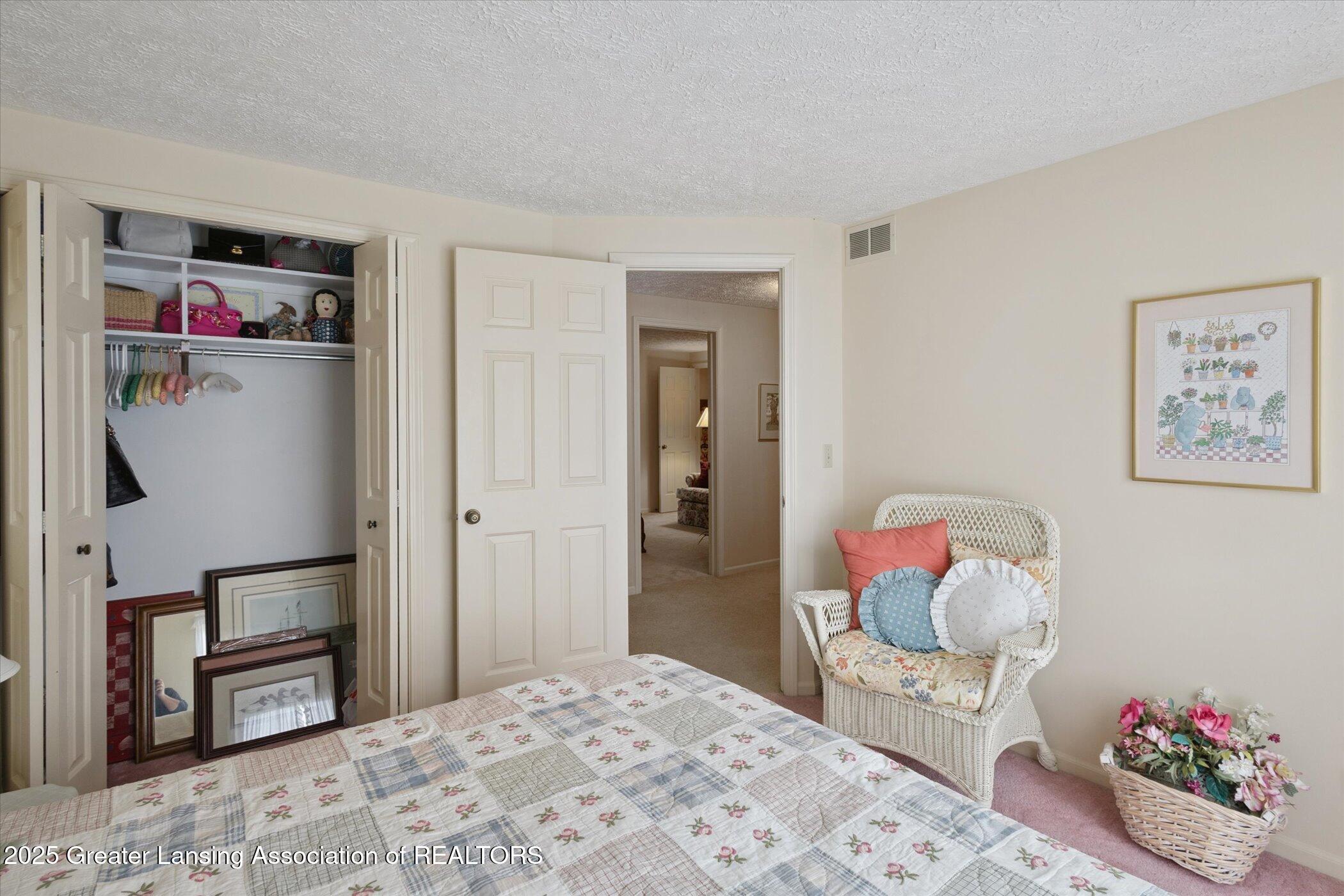 13132 Old Hickory Trail, DeWitt