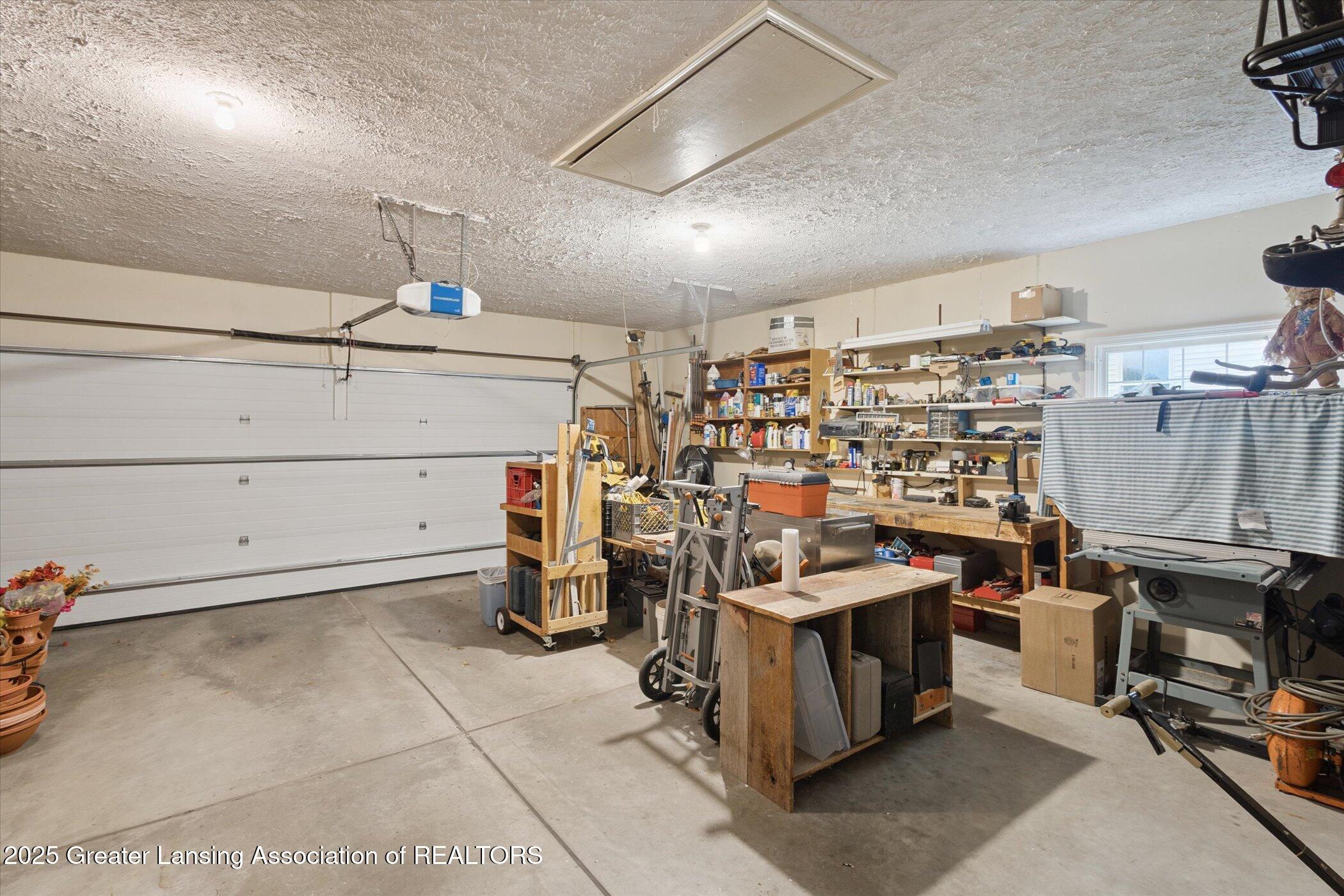 13132 Old Hickory Trail, DeWitt