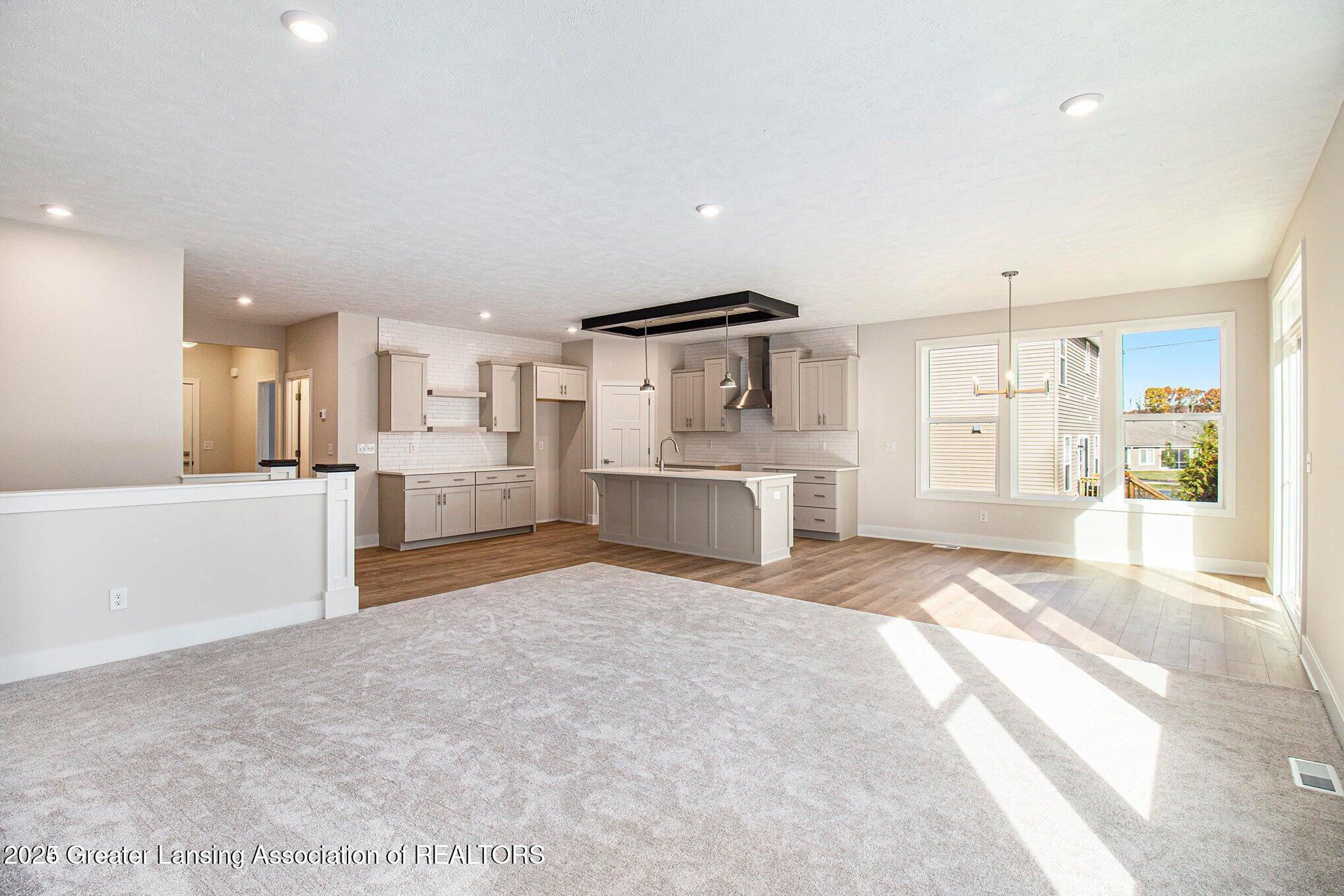 14031 Ambrosia Avenue, DeWitt