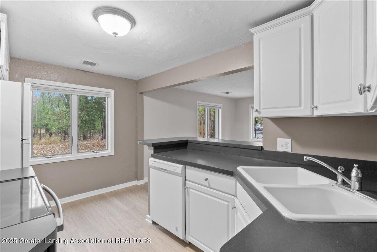 2341 N Harrison Rd