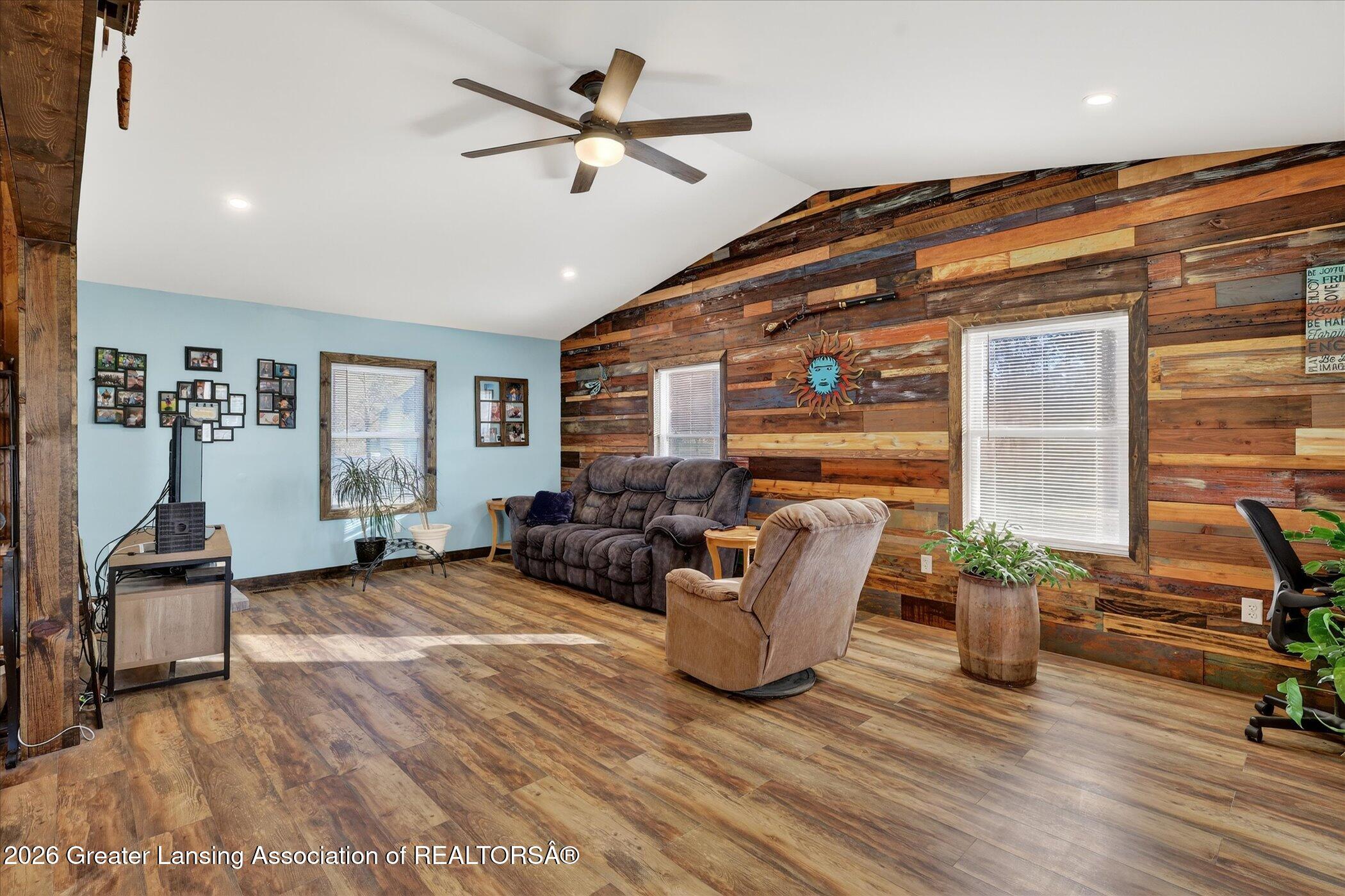 4720 W Butterfield Highway