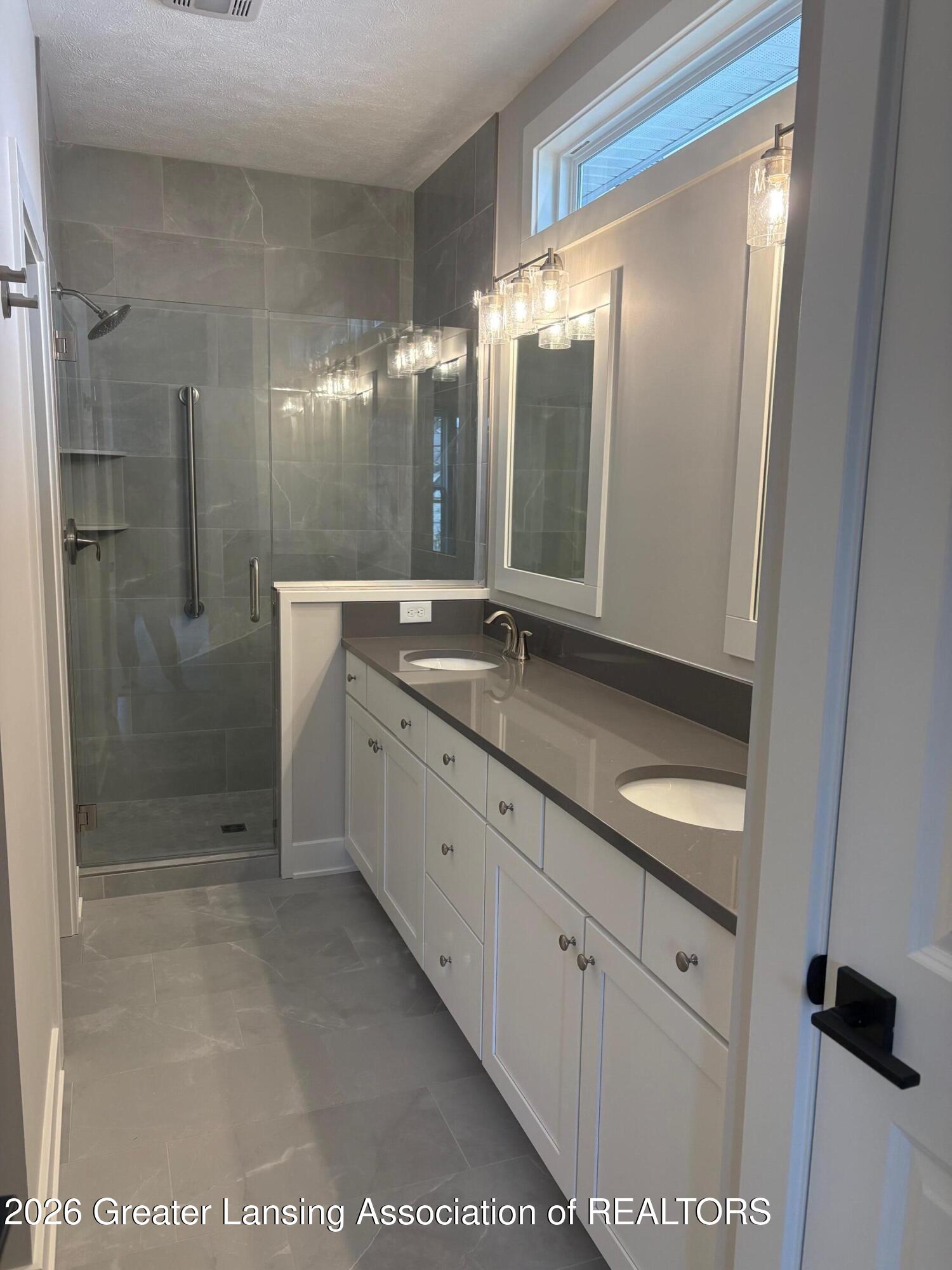 14139 Ambrosia Avenue, DeWitt