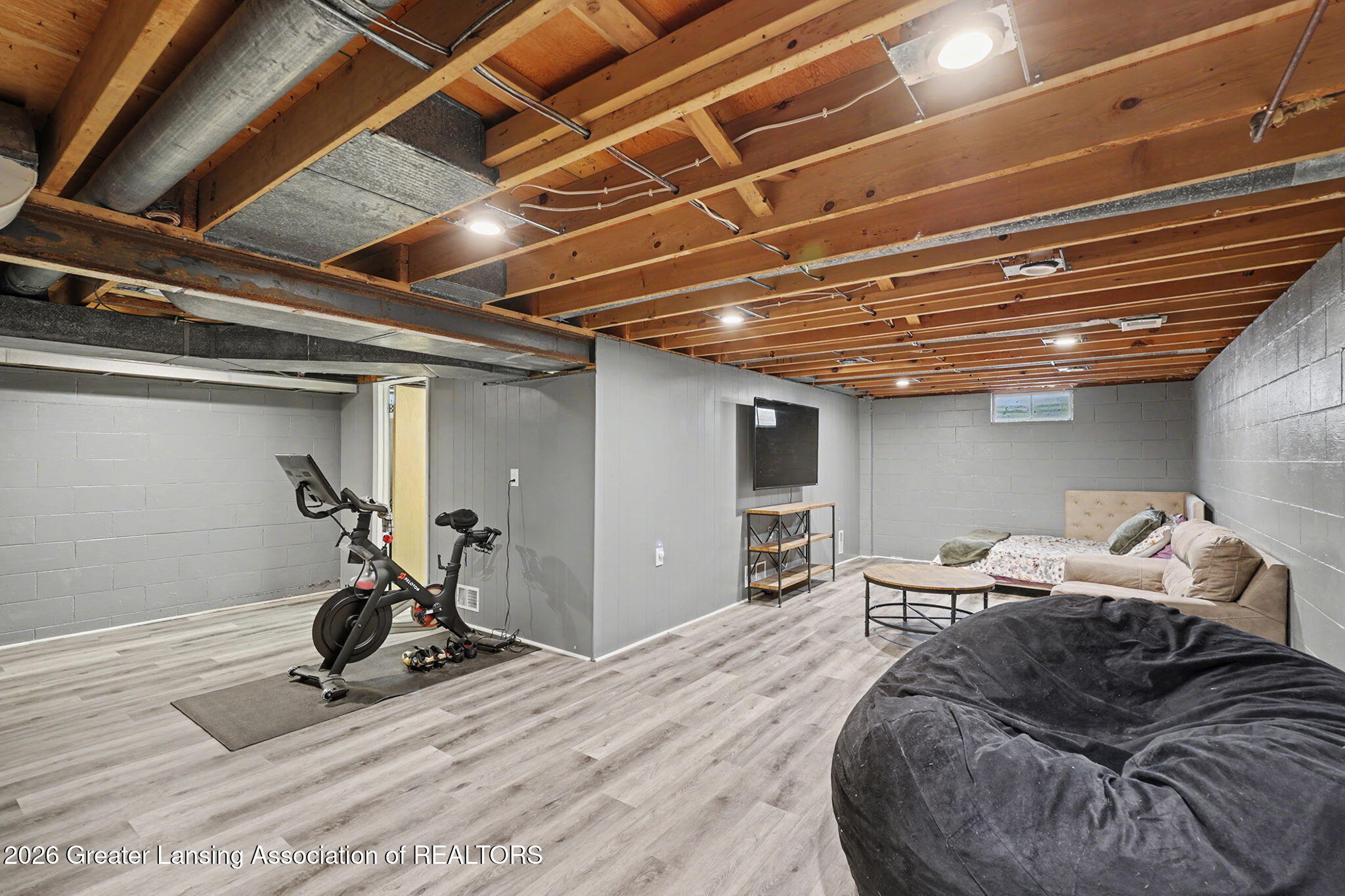 8720 Wintergreen Street