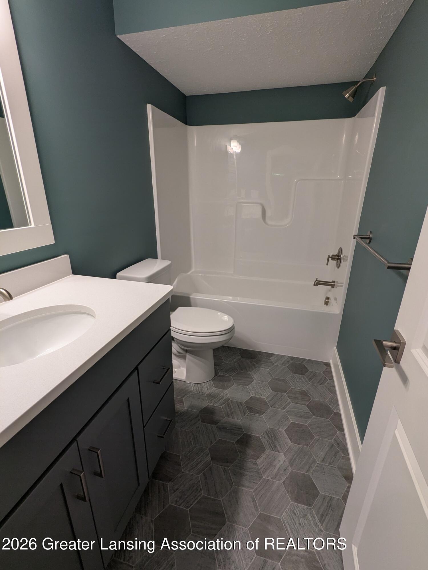14060 Pristine Court, DeWitt