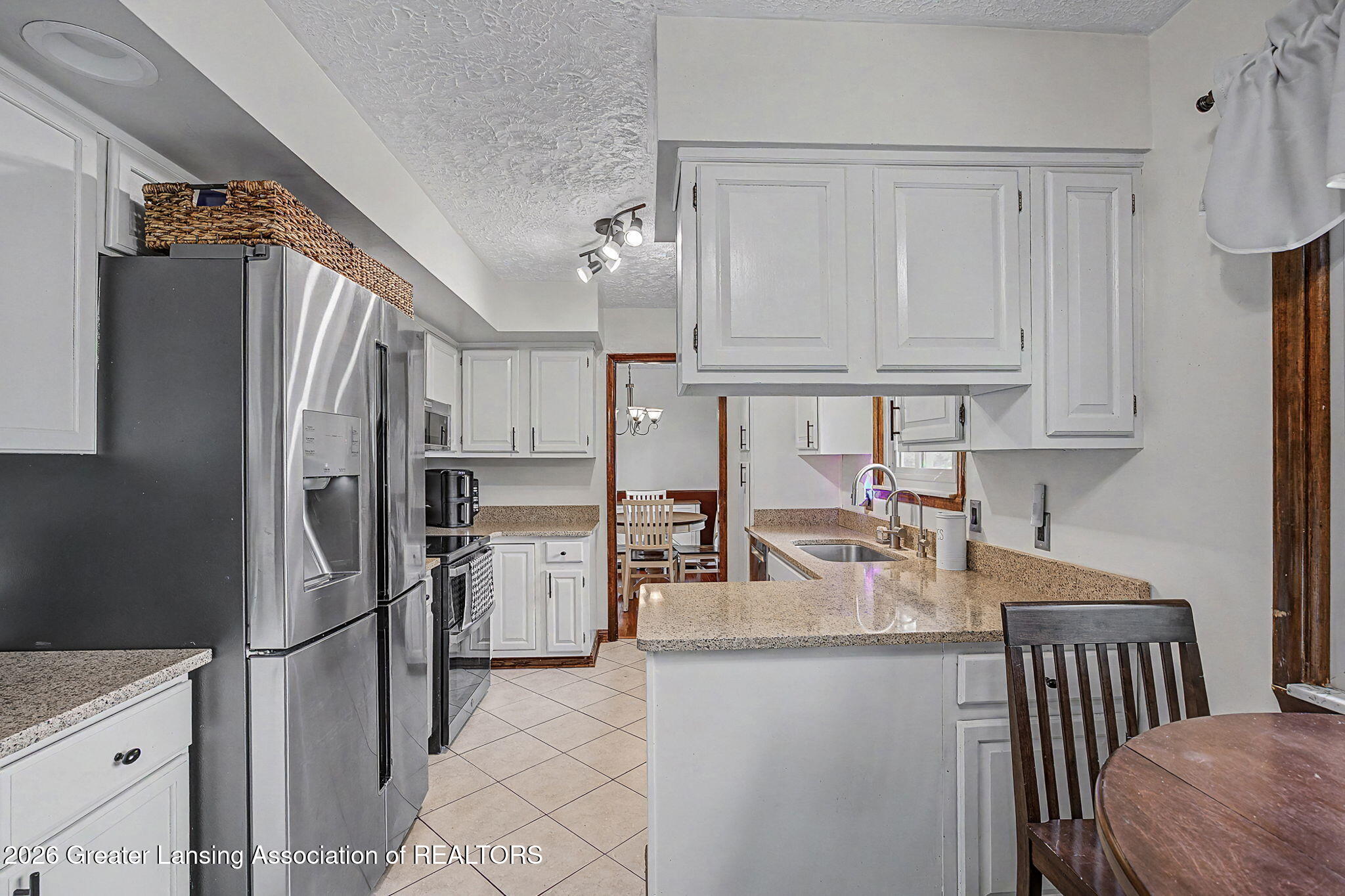 732 N Edgar Road