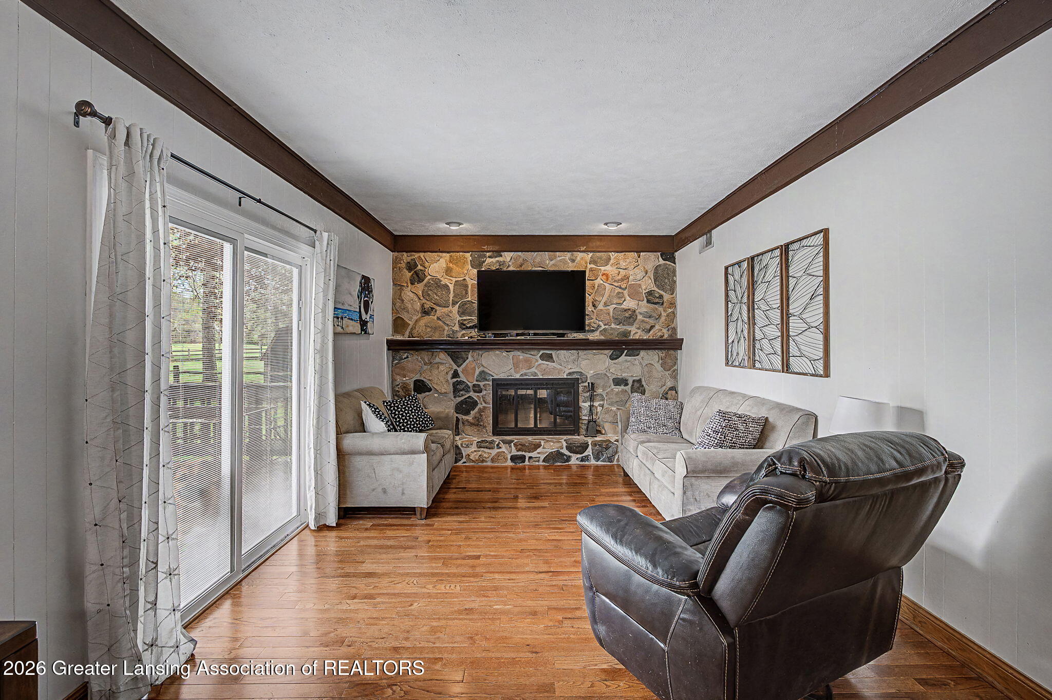 732 N Edgar Road