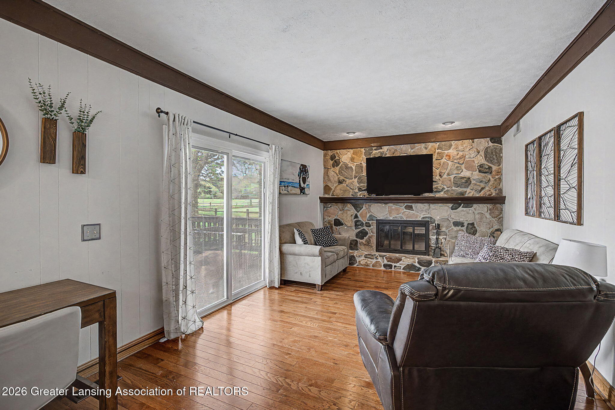 732 N Edgar Road