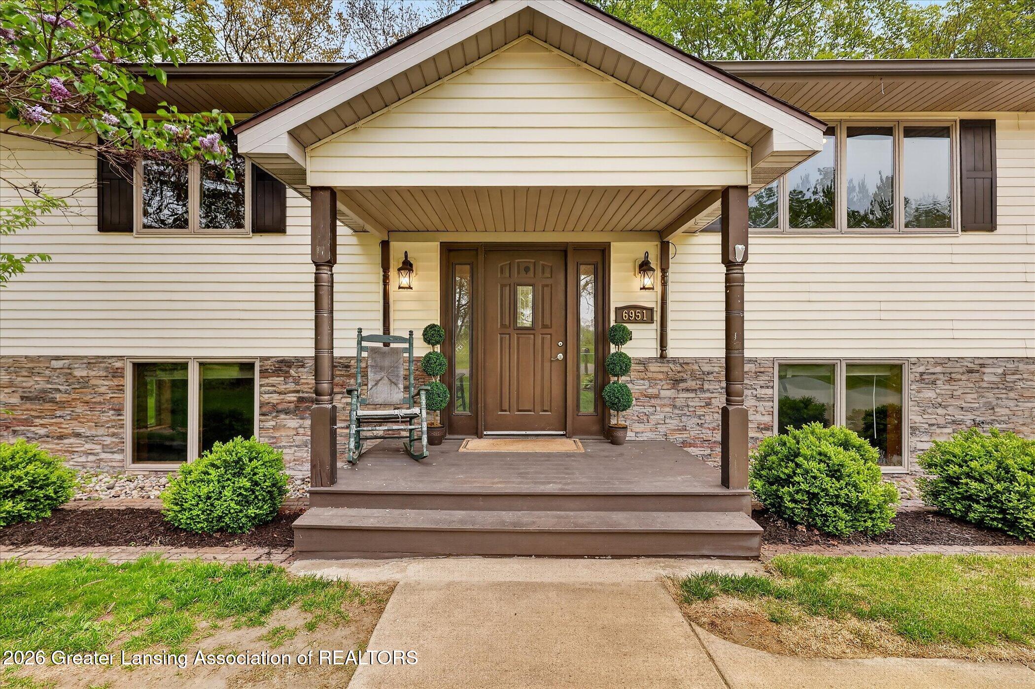 6951 Lyons Road