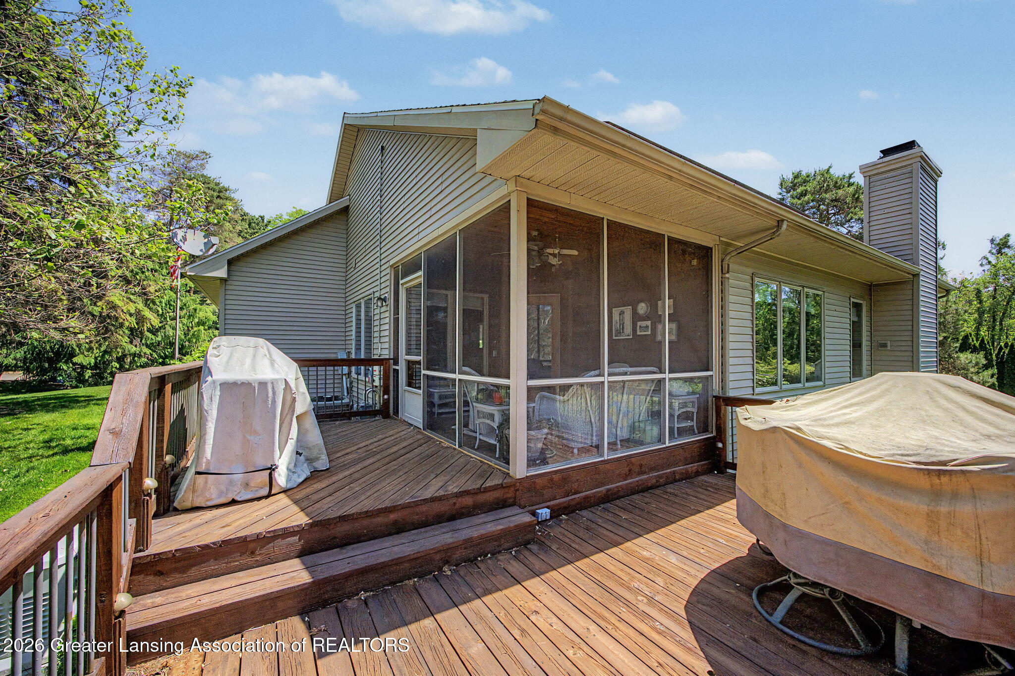 3991 White Pine Drive, DeWitt