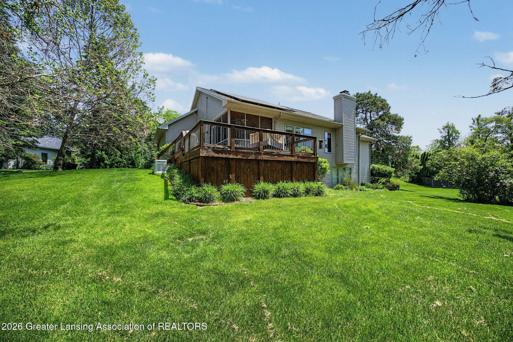 3991 White Pine Drive, DeWitt