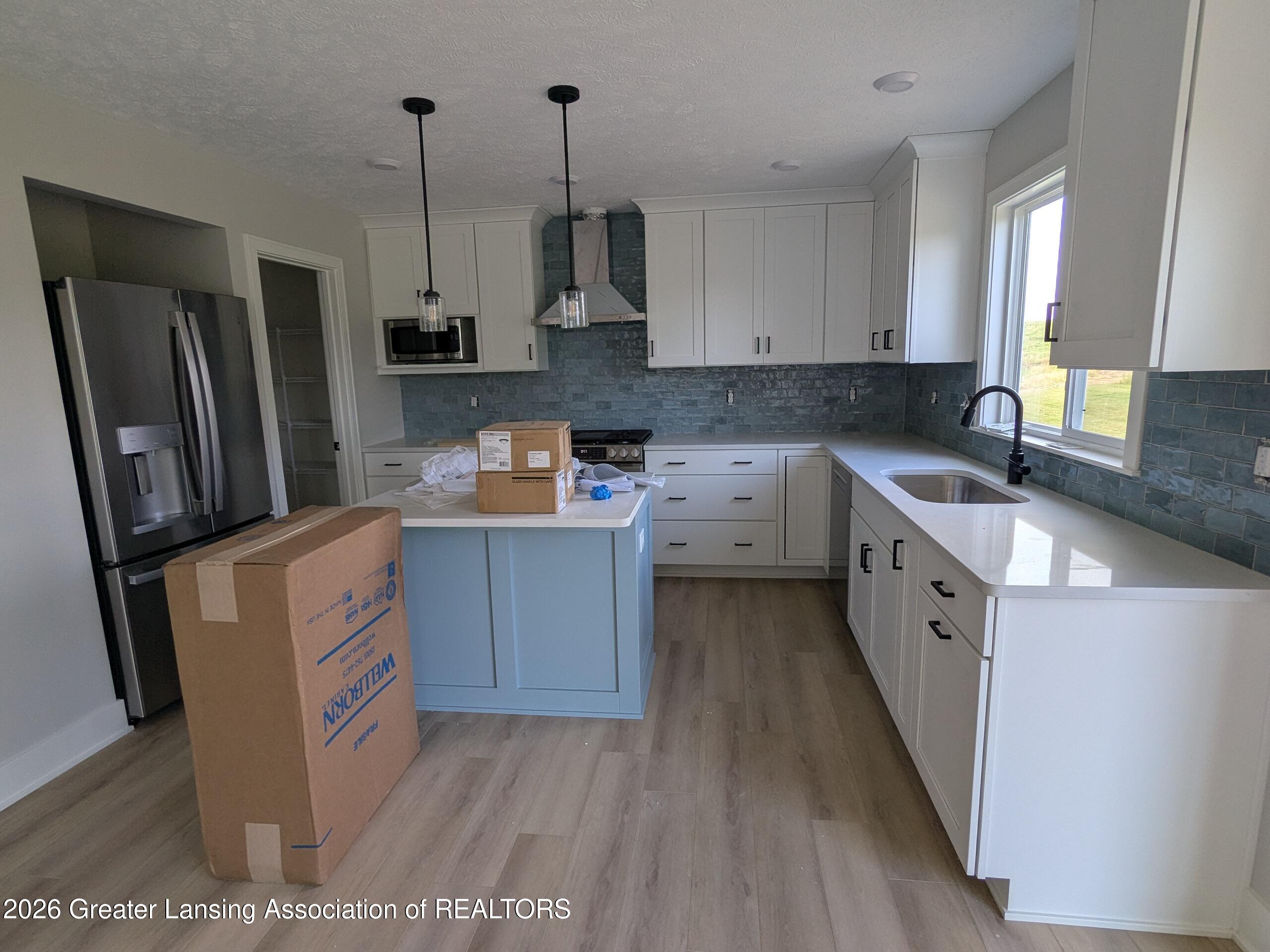 14200 Ambrosia Avenue, DeWitt