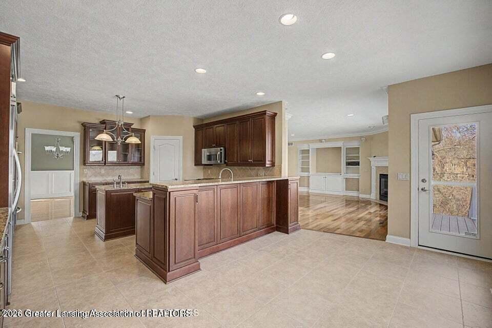 6330 Island Lake Drive