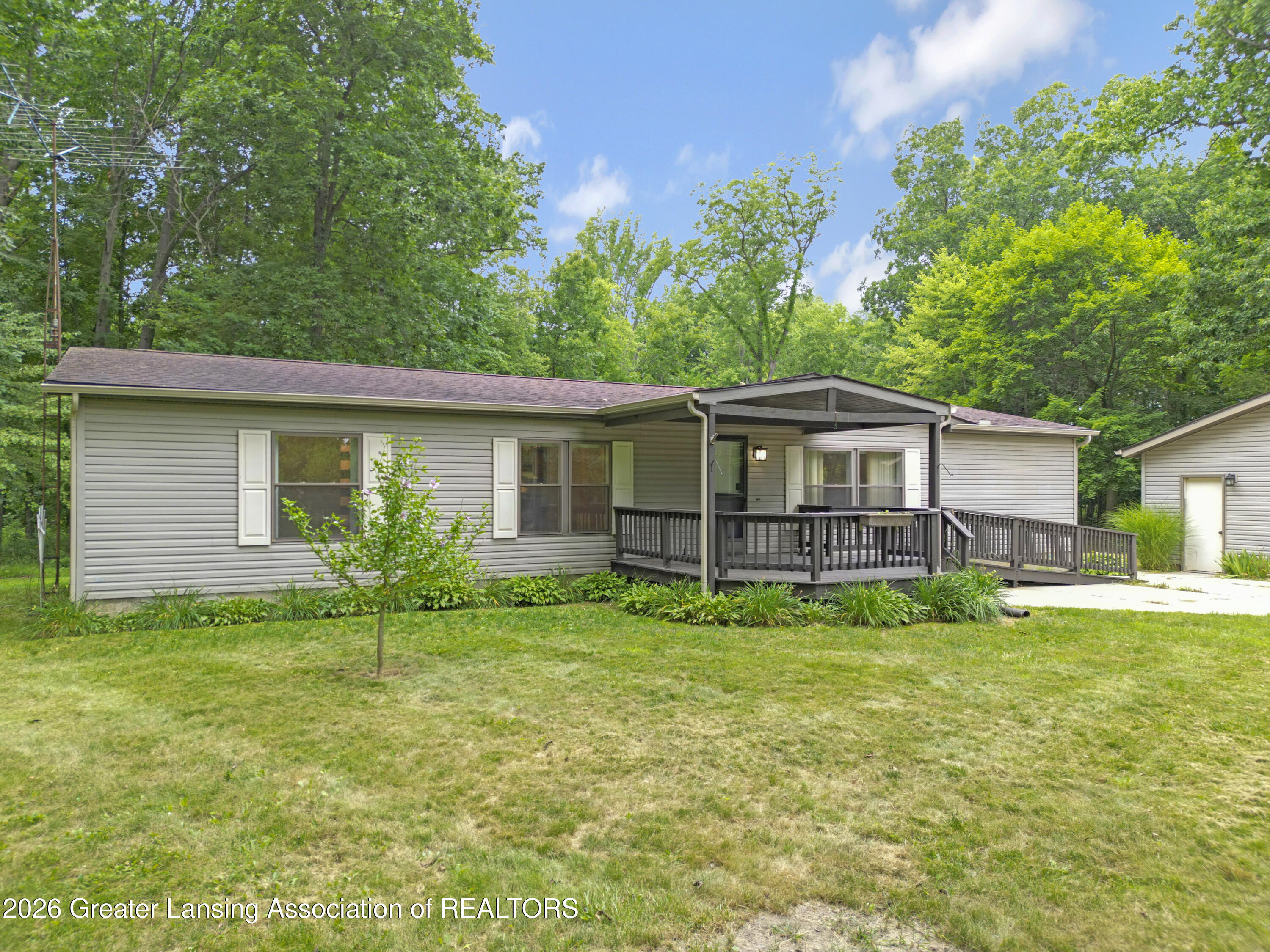 3600 Dexter Trail